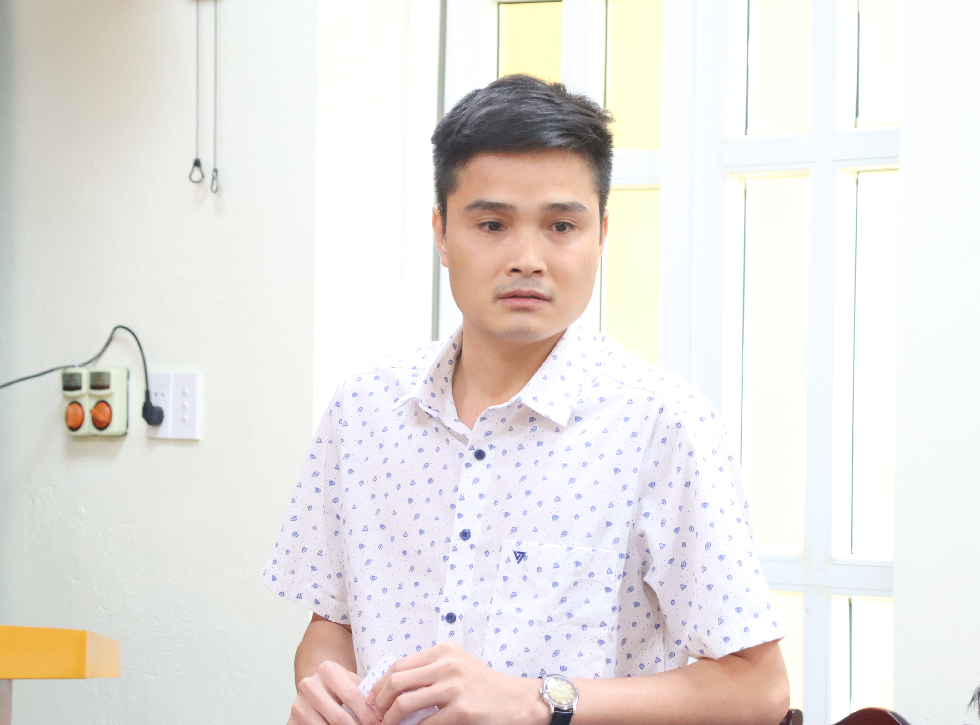 Anh-tin-bai