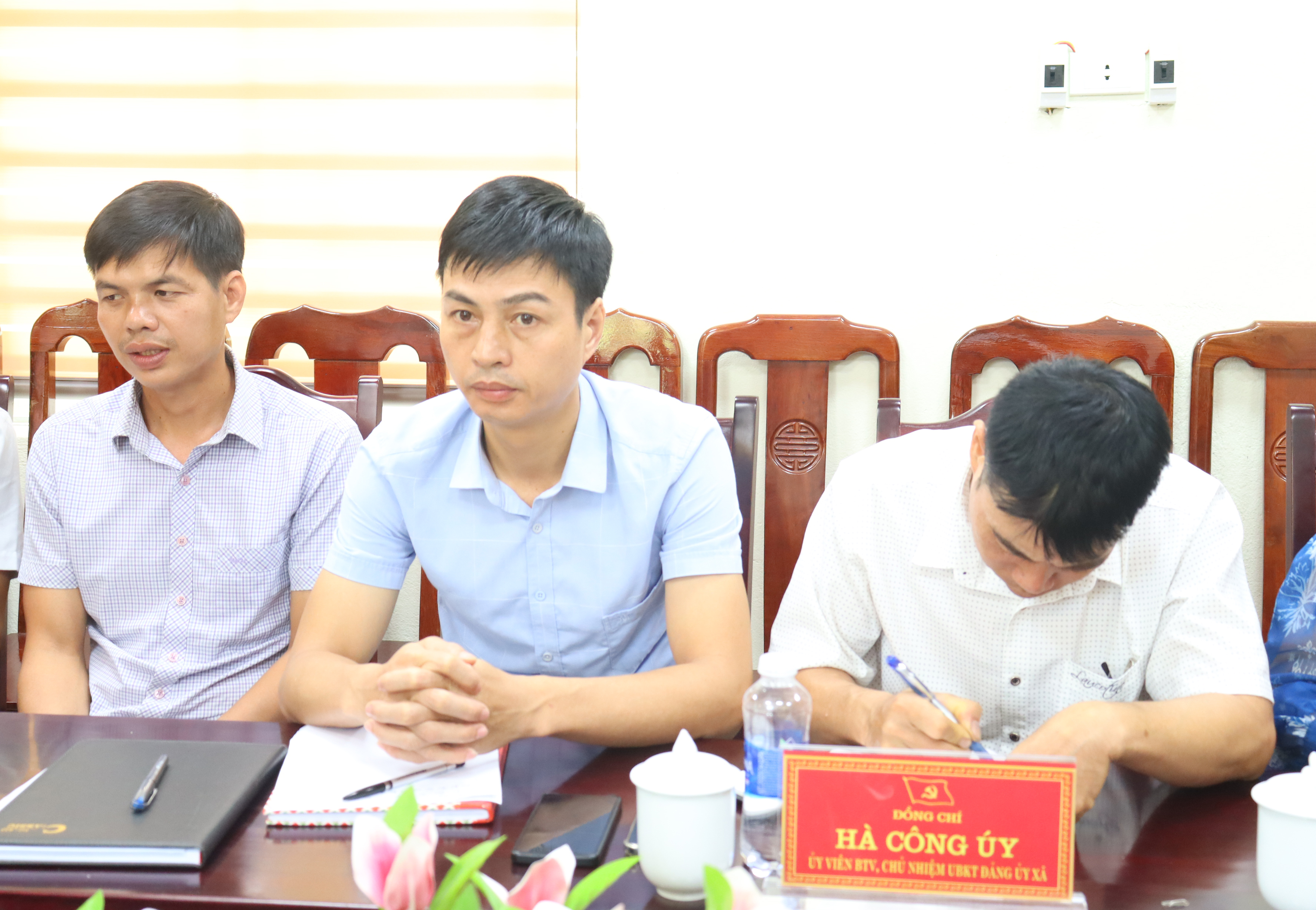 Anh-tin-bai