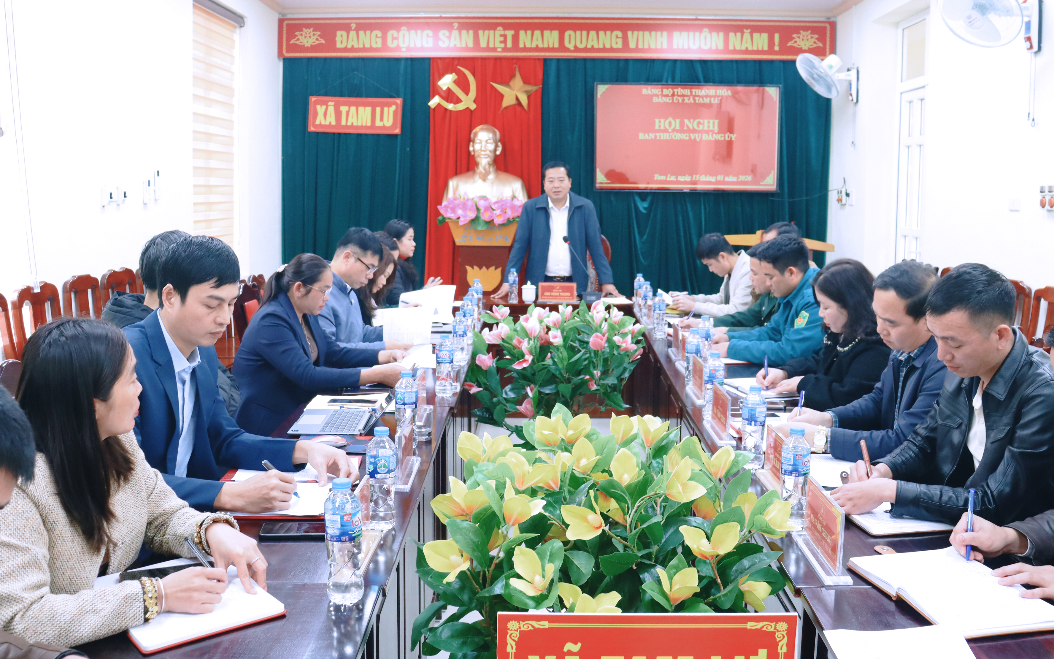 Anh-tin-bai