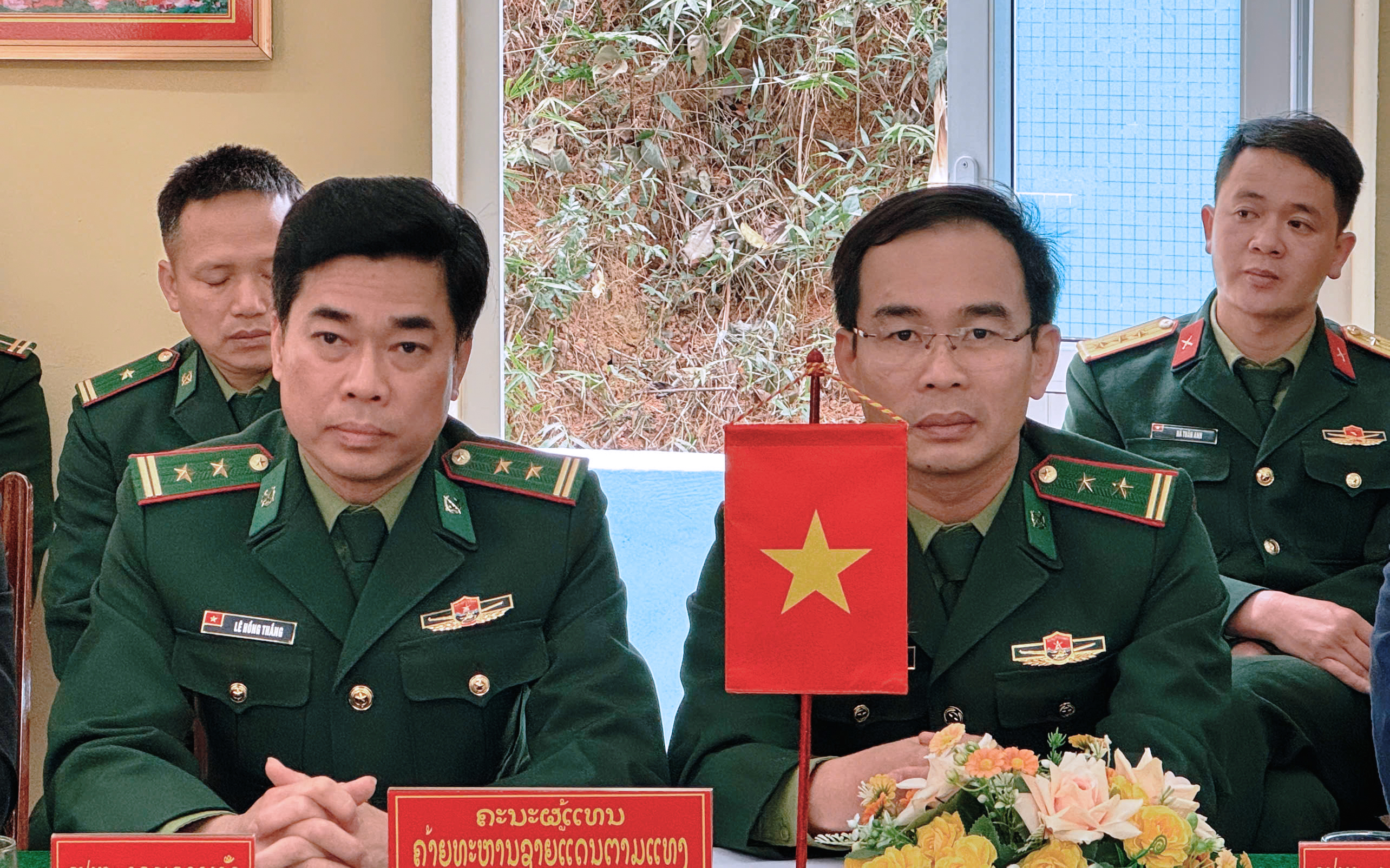 Anh-tin-bai