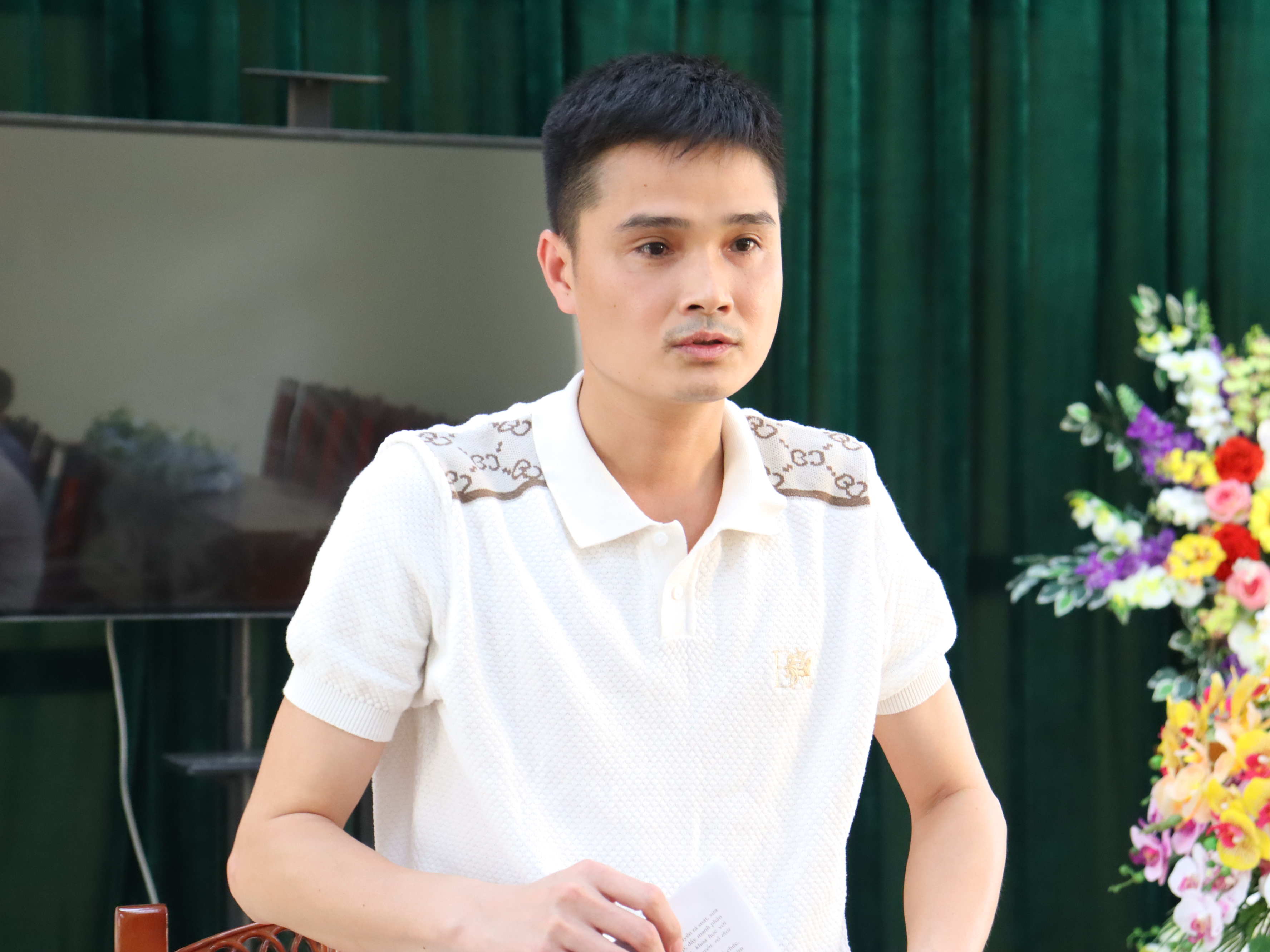 Anh-tin-bai