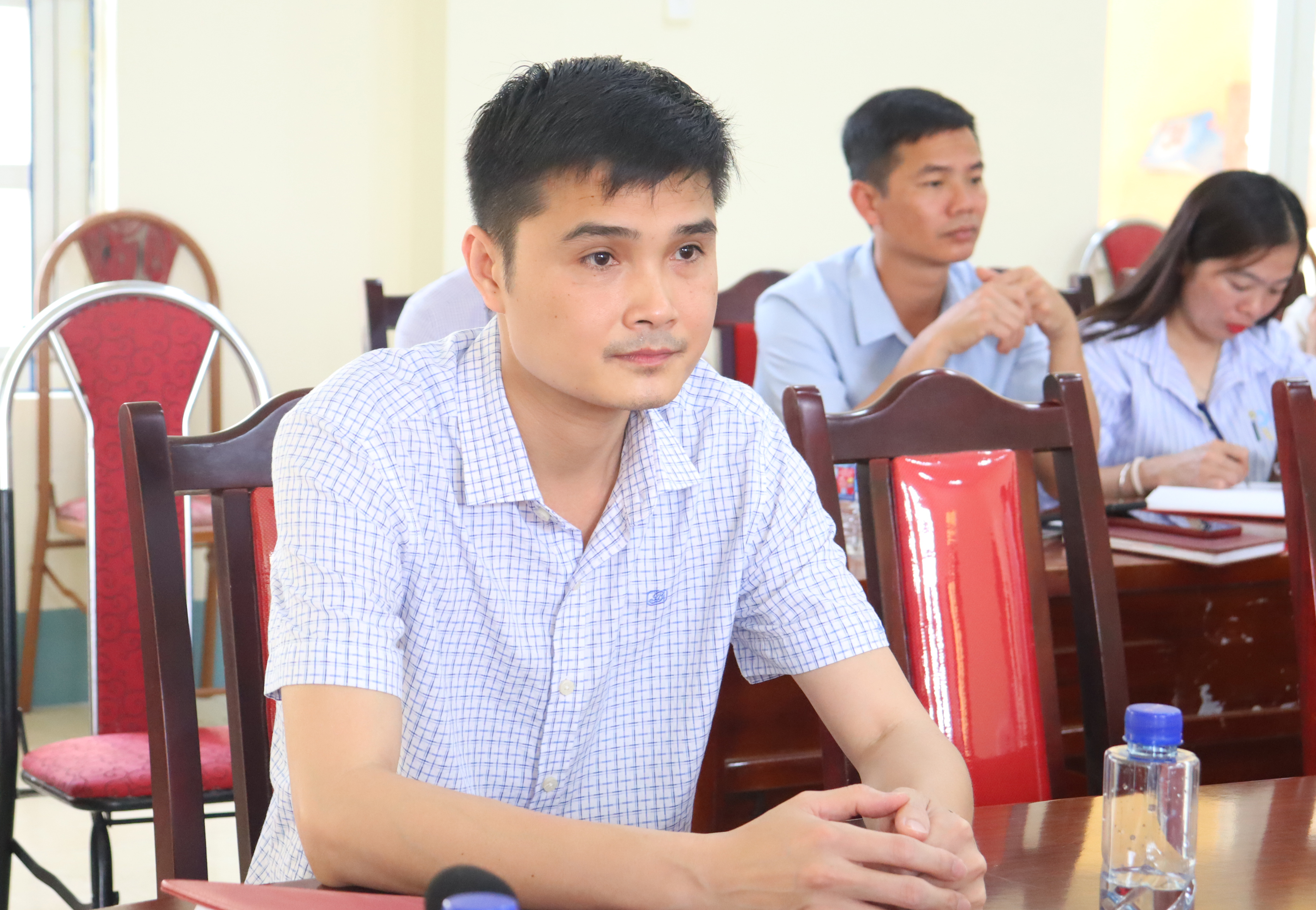 Anh-tin-bai