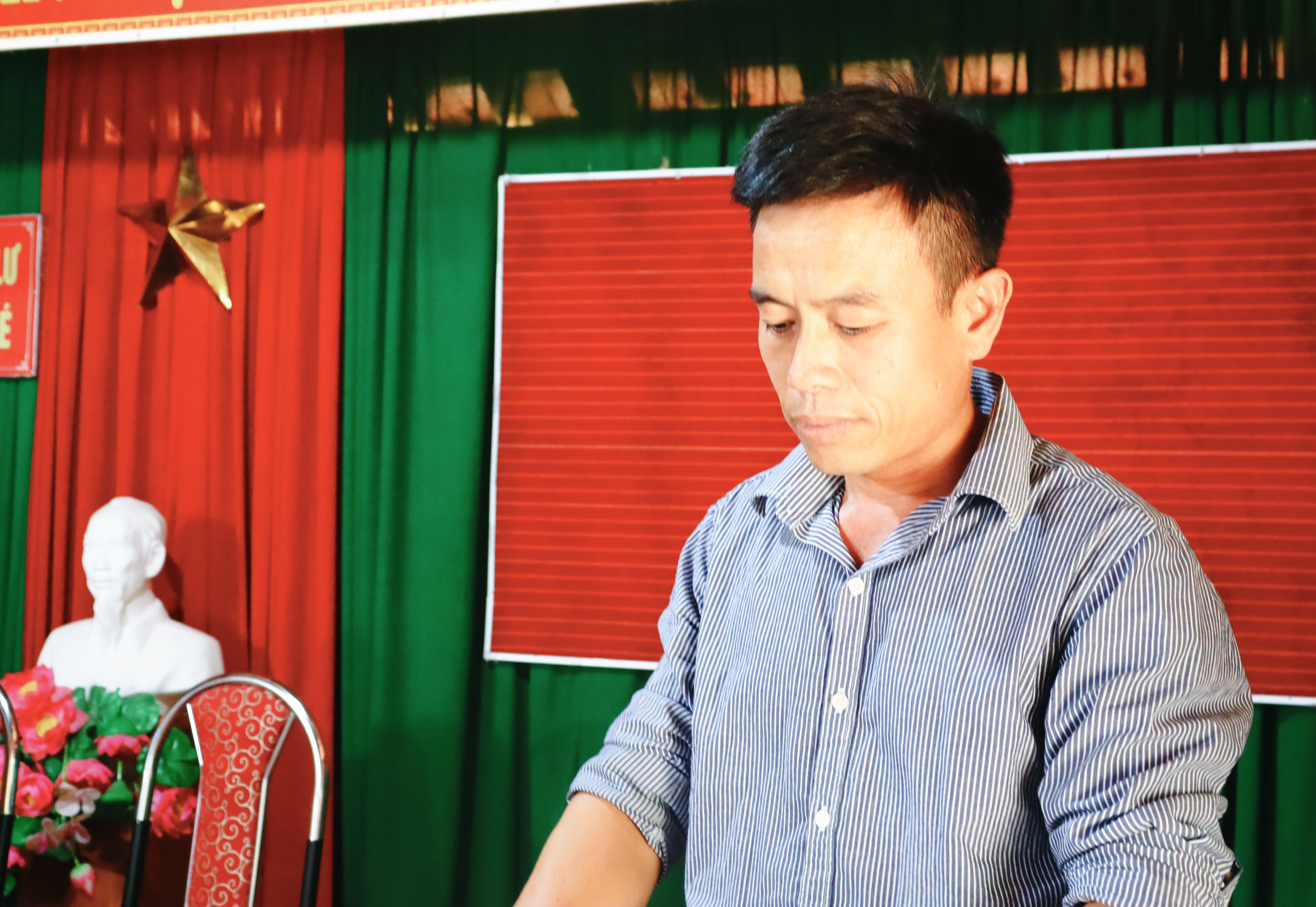 Anh-tin-bai