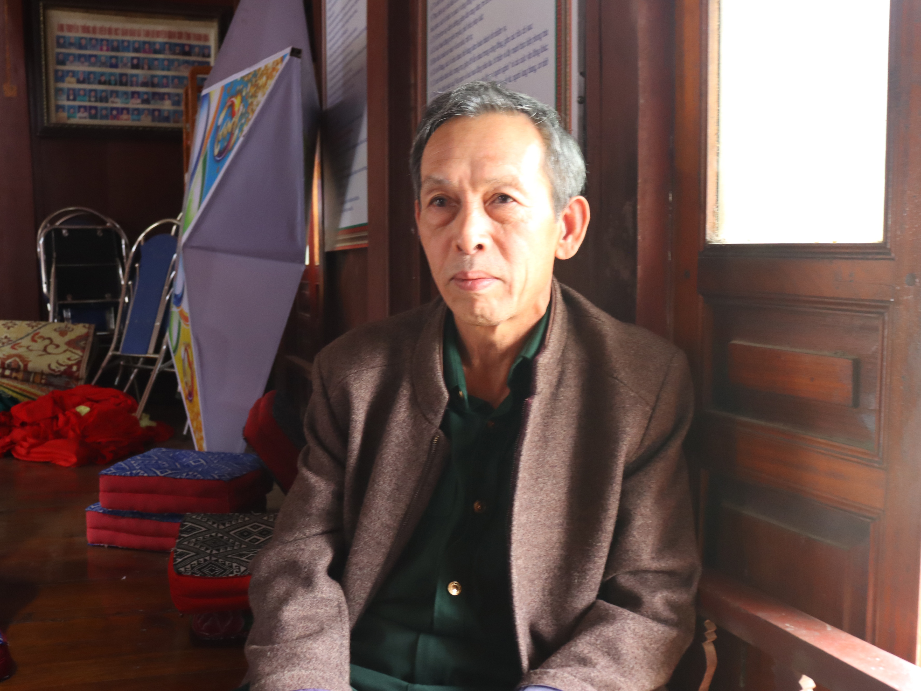Anh-tin-bai