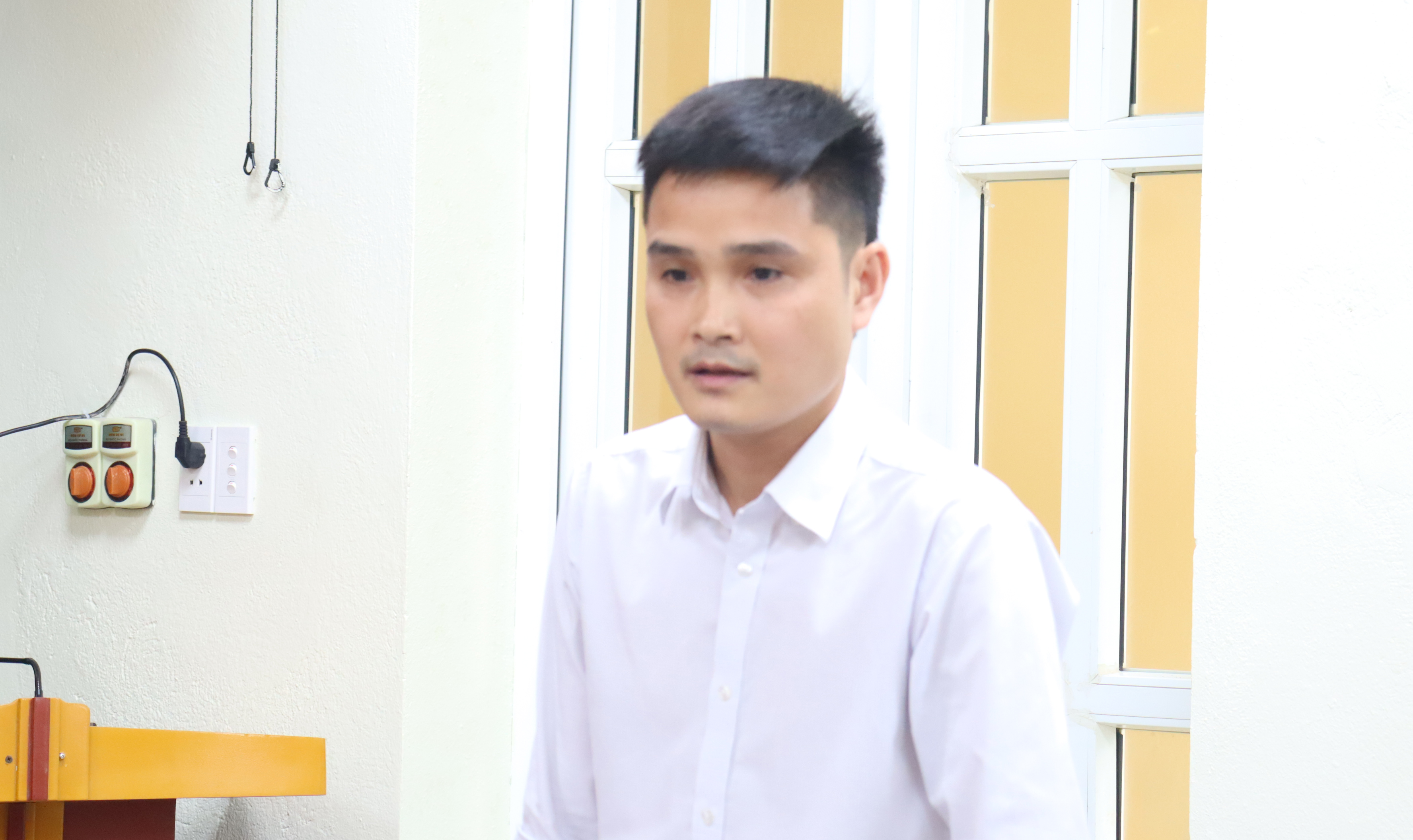 Anh-tin-bai