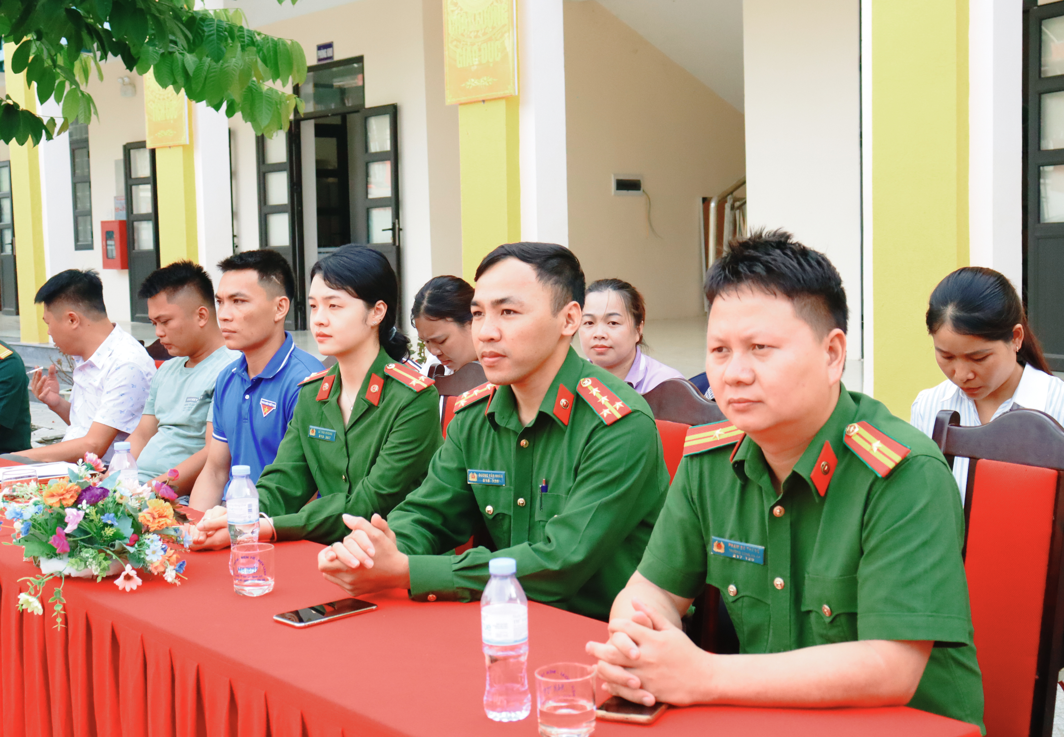 Anh-tin-bai