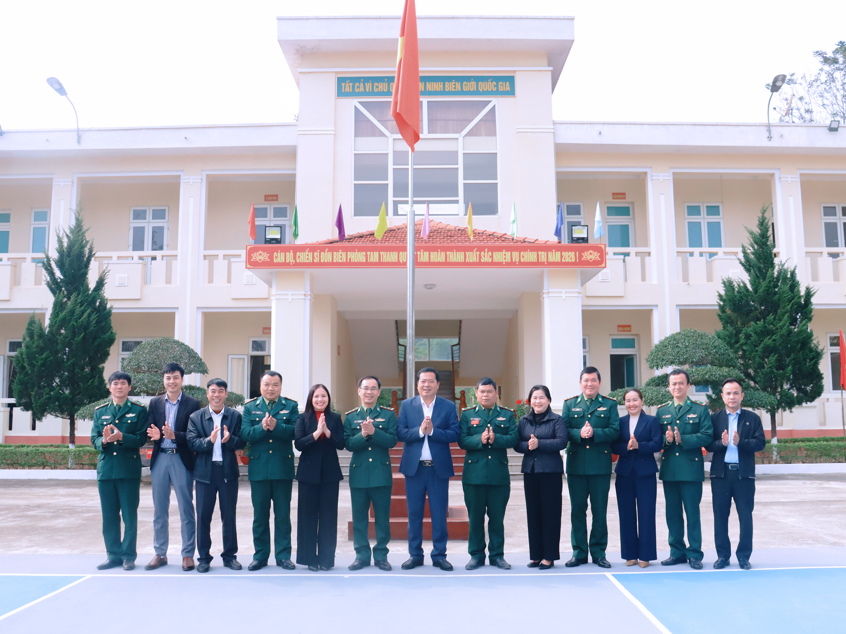 Anh-tin-bai