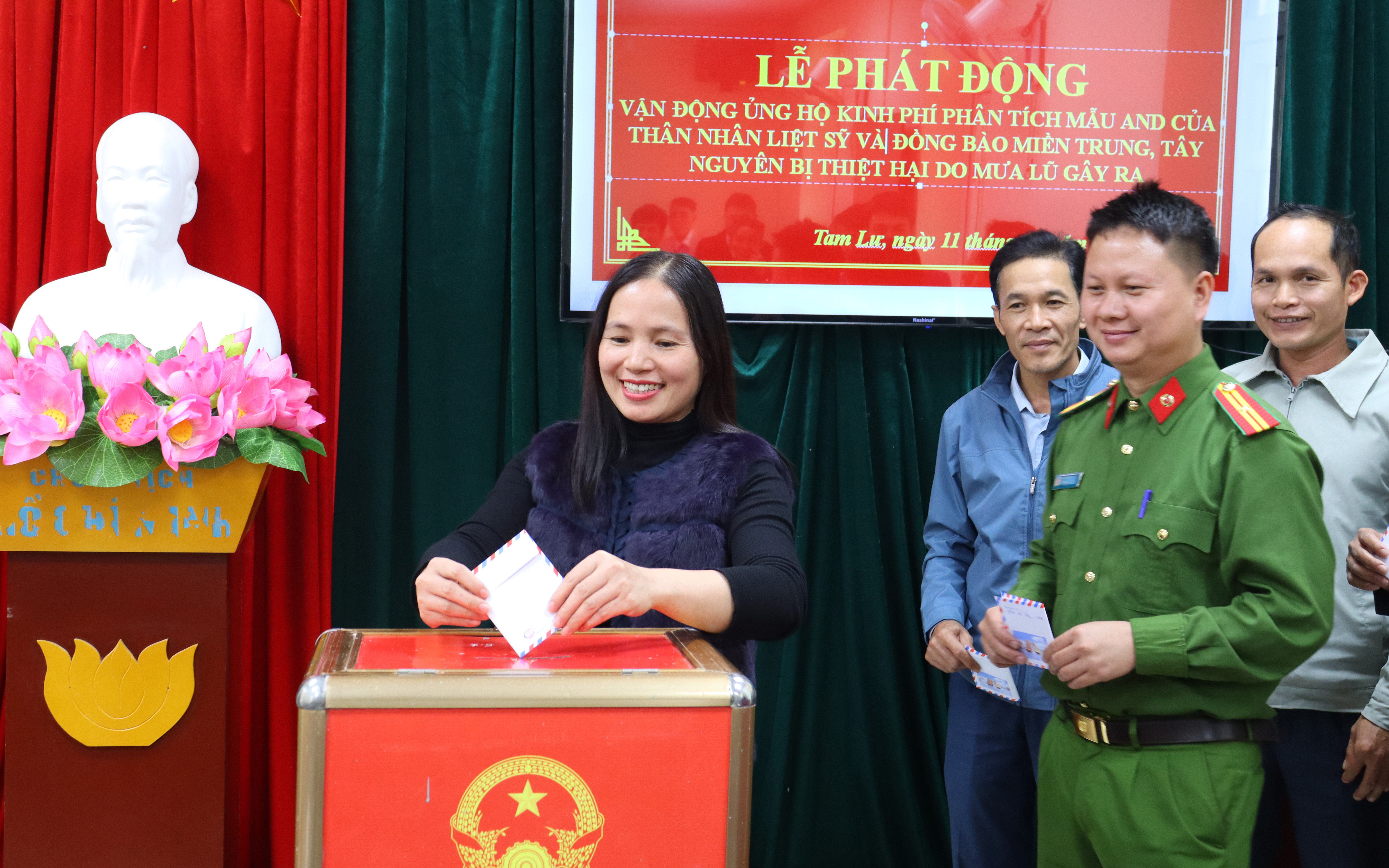 Anh-tin-bai