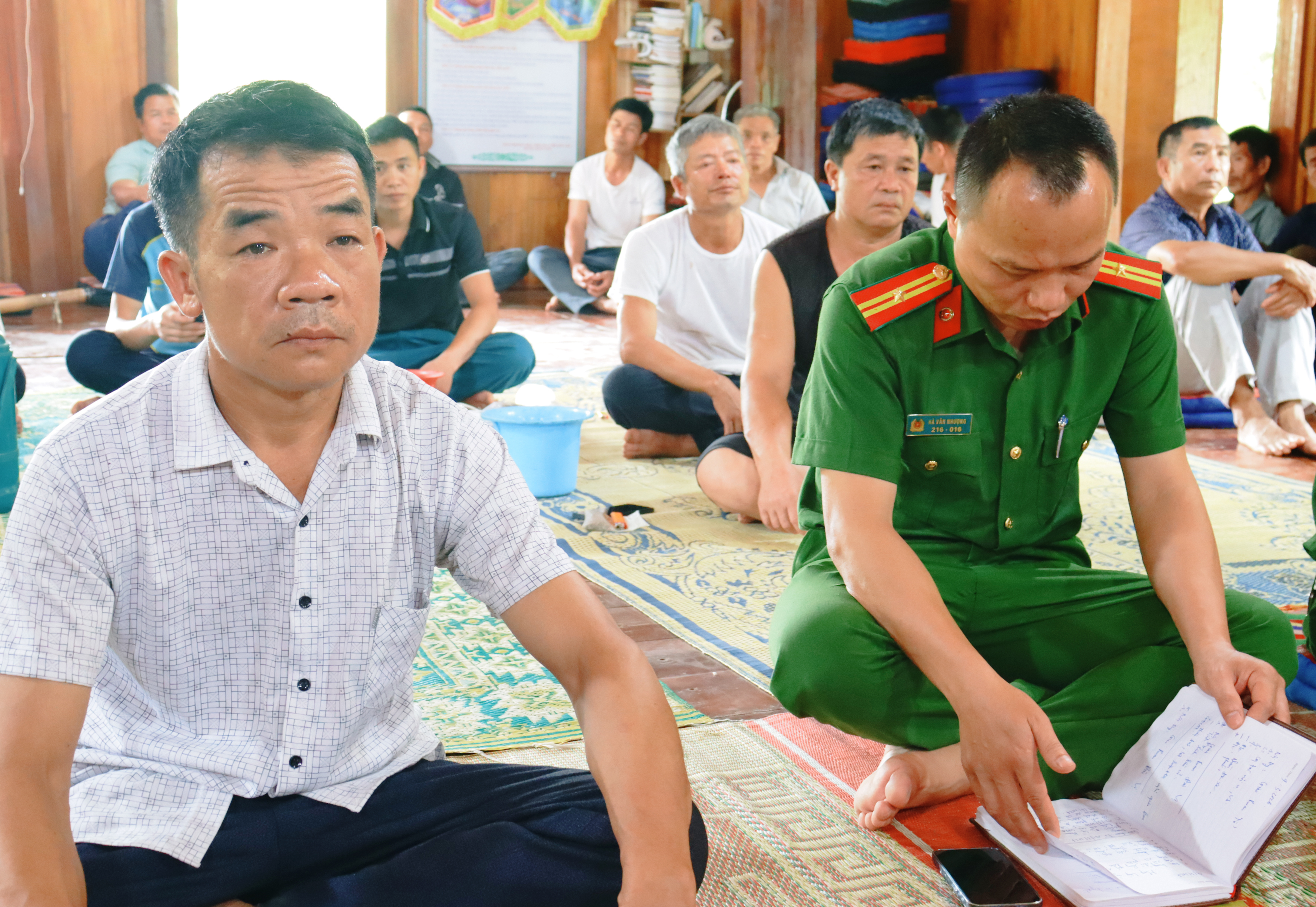 Anh-tin-bai