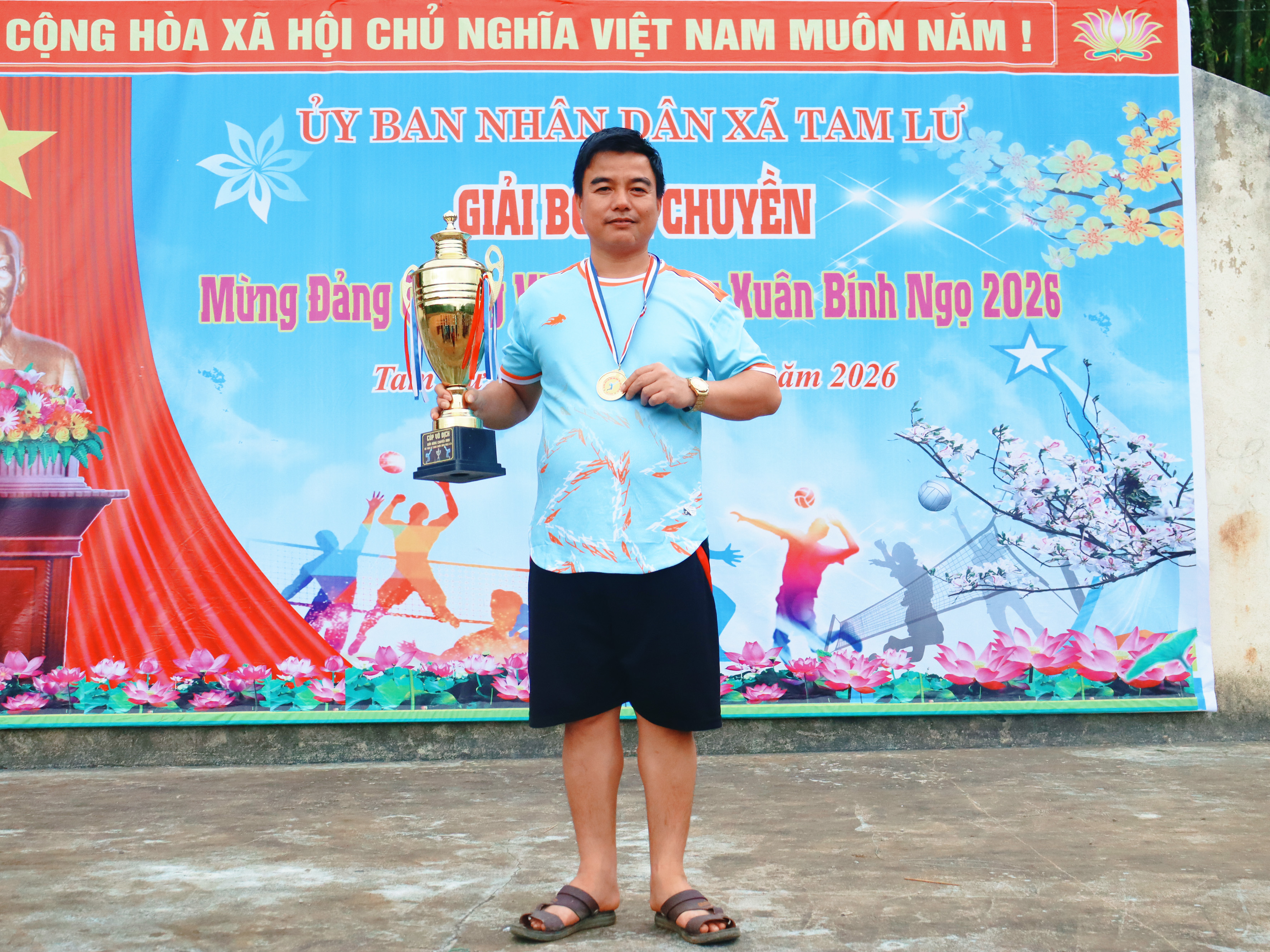 Anh-tin-bai