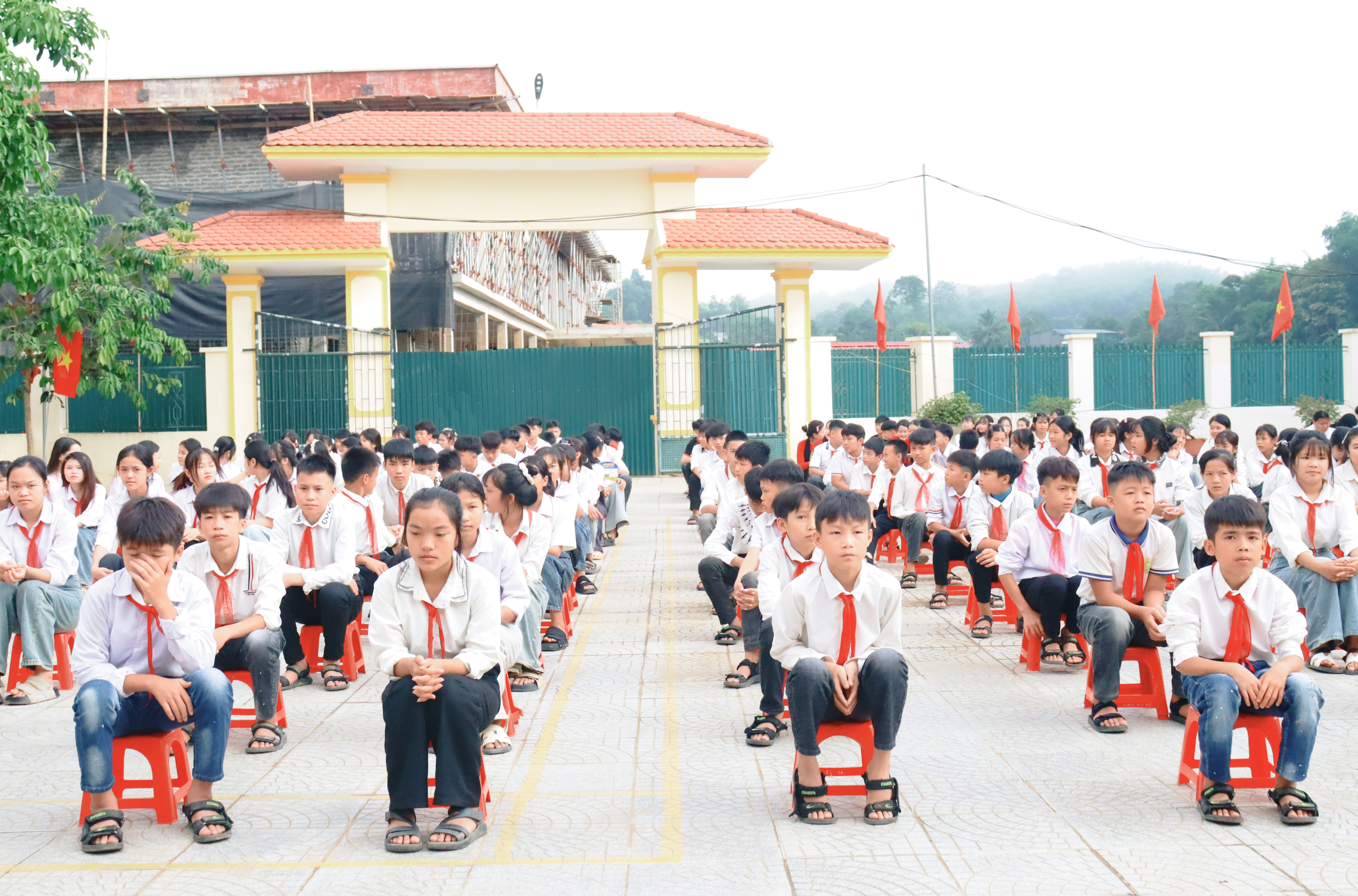 Anh-tin-bai