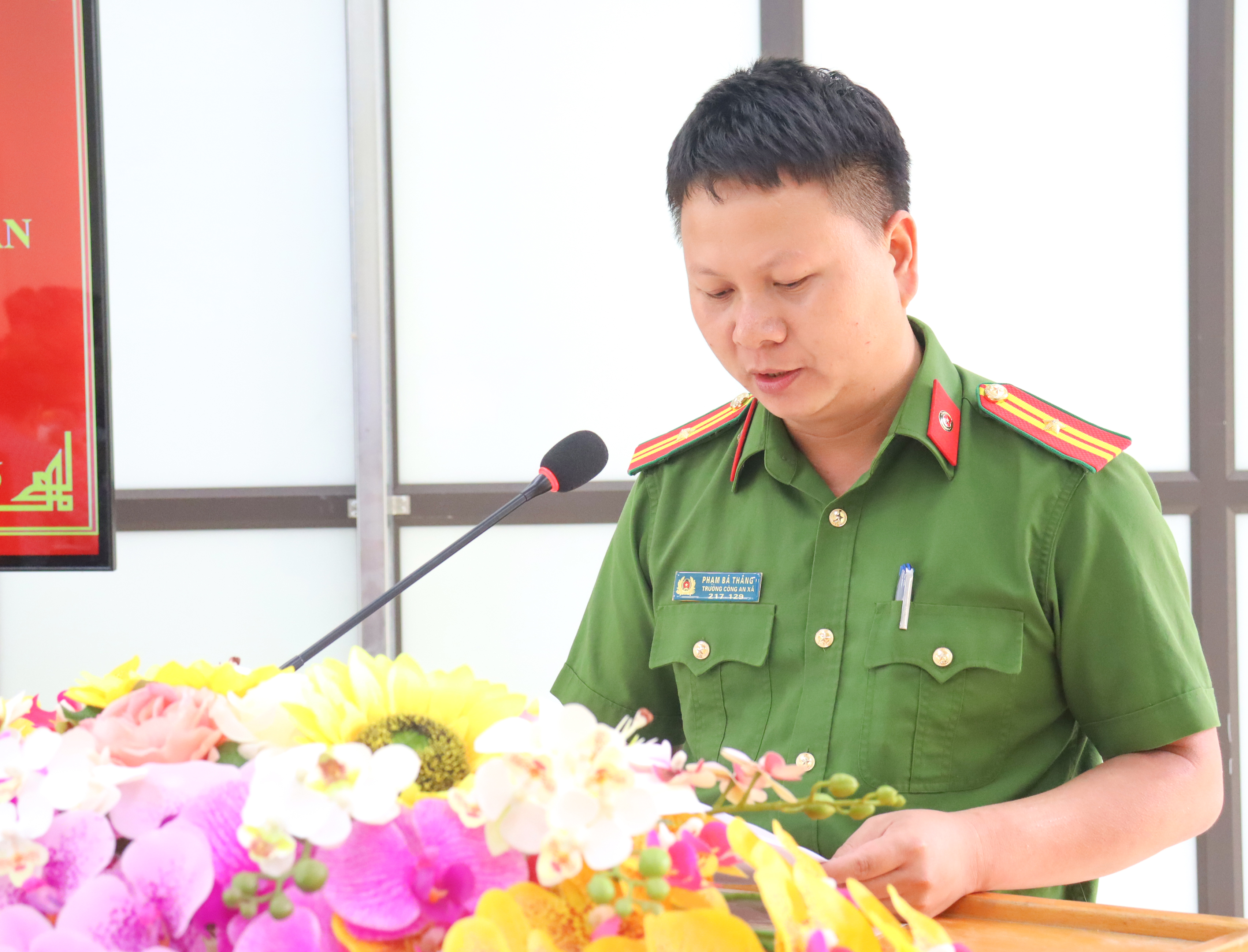 Anh-tin-bai