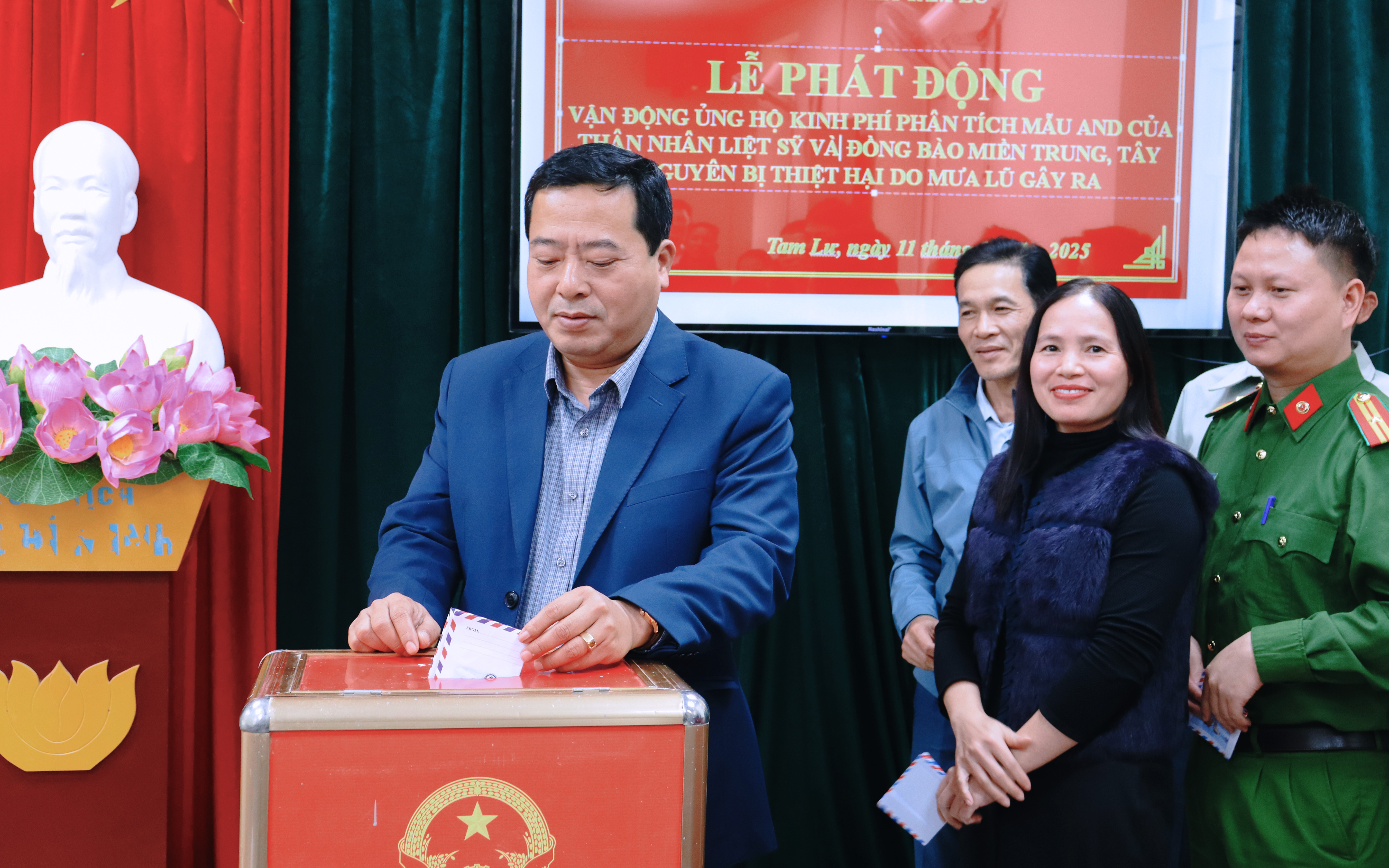 Anh-tin-bai