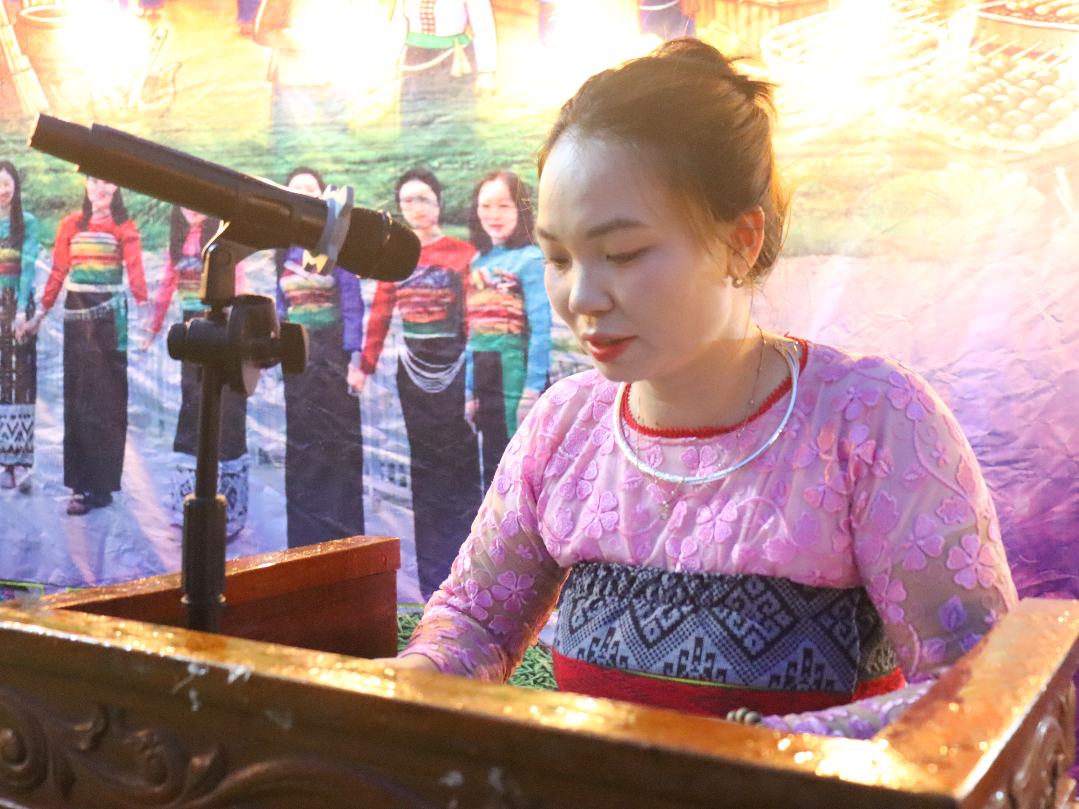 Anh-tin-bai