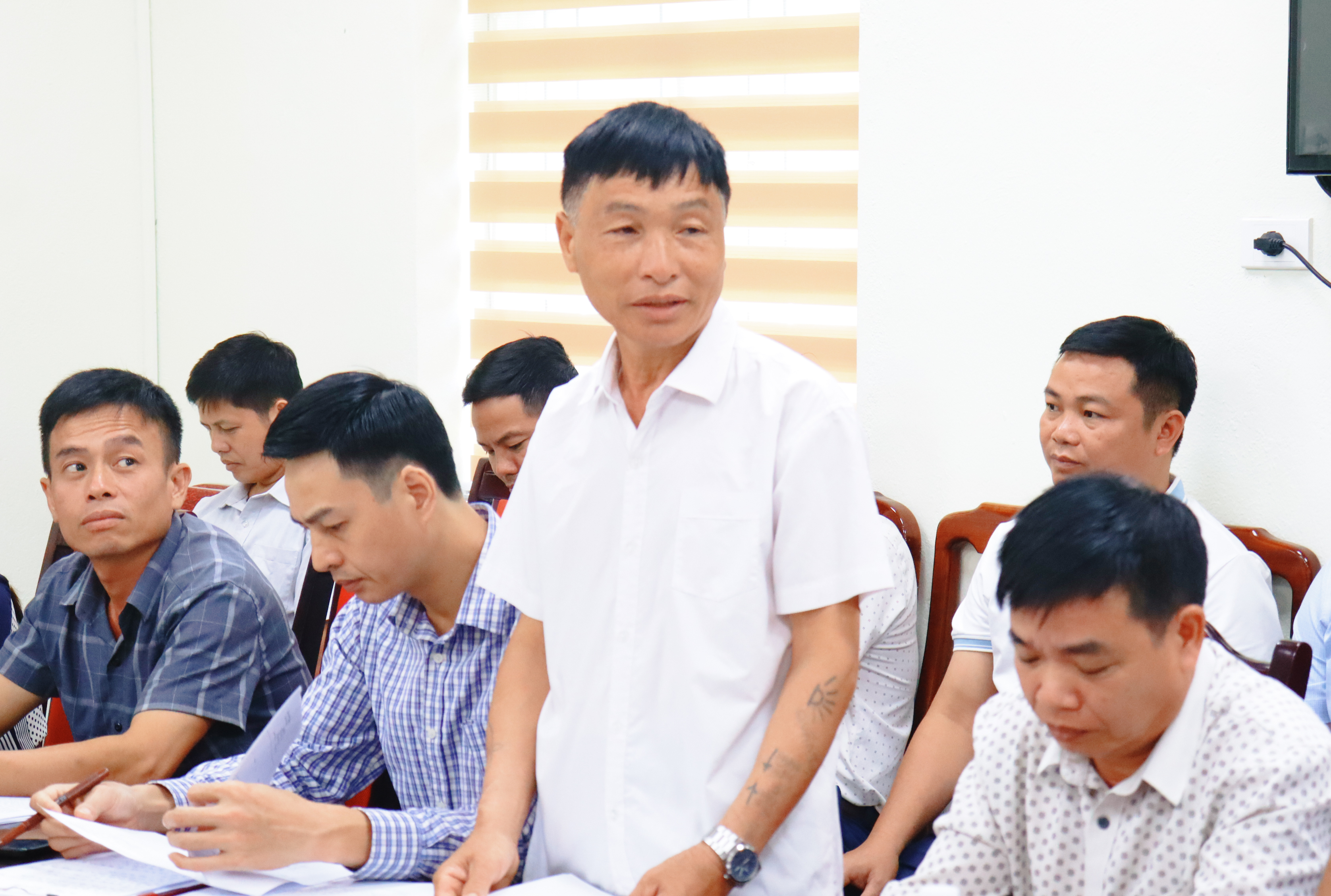 Anh-tin-bai