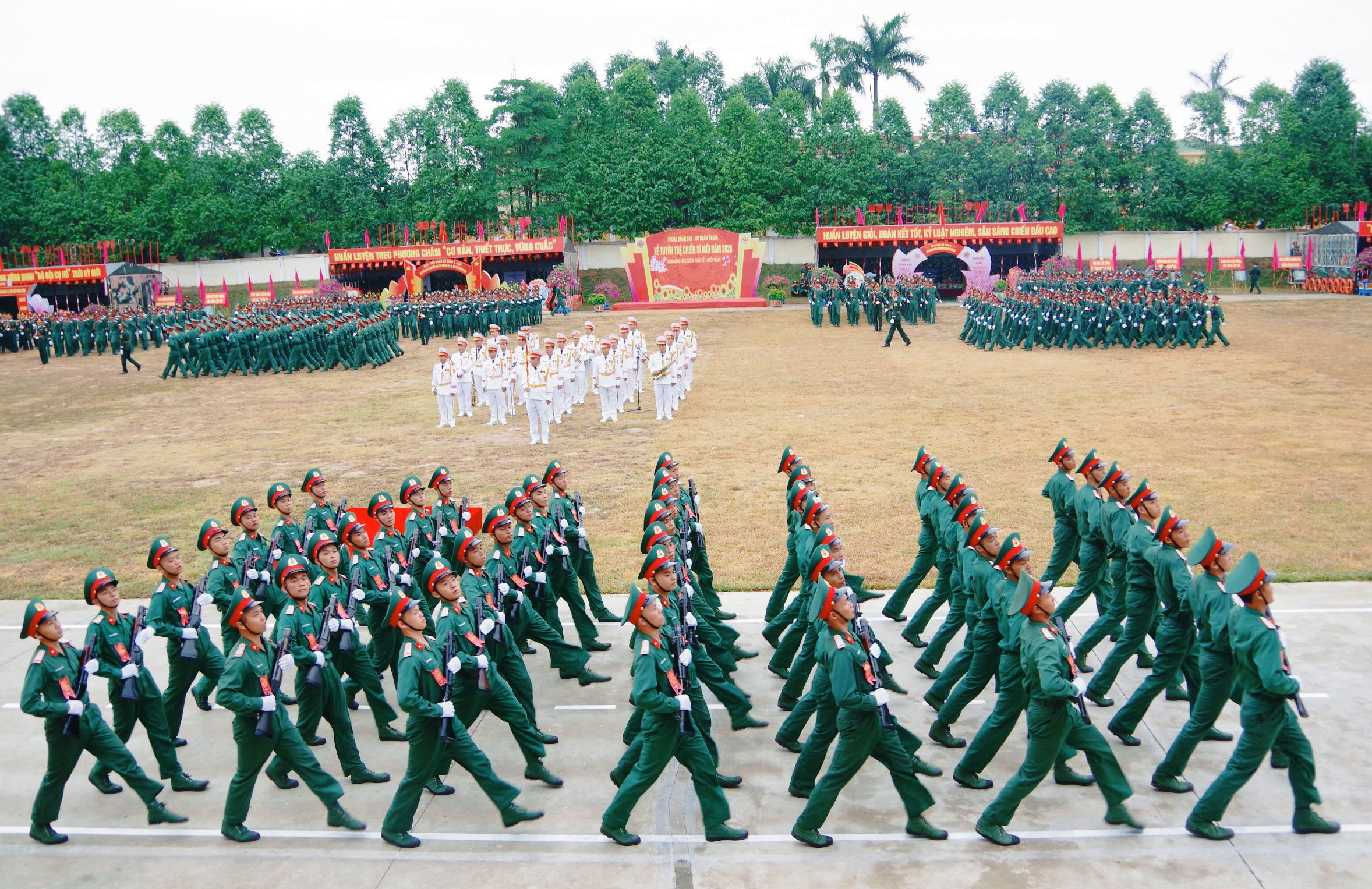 Anh-tin-bai