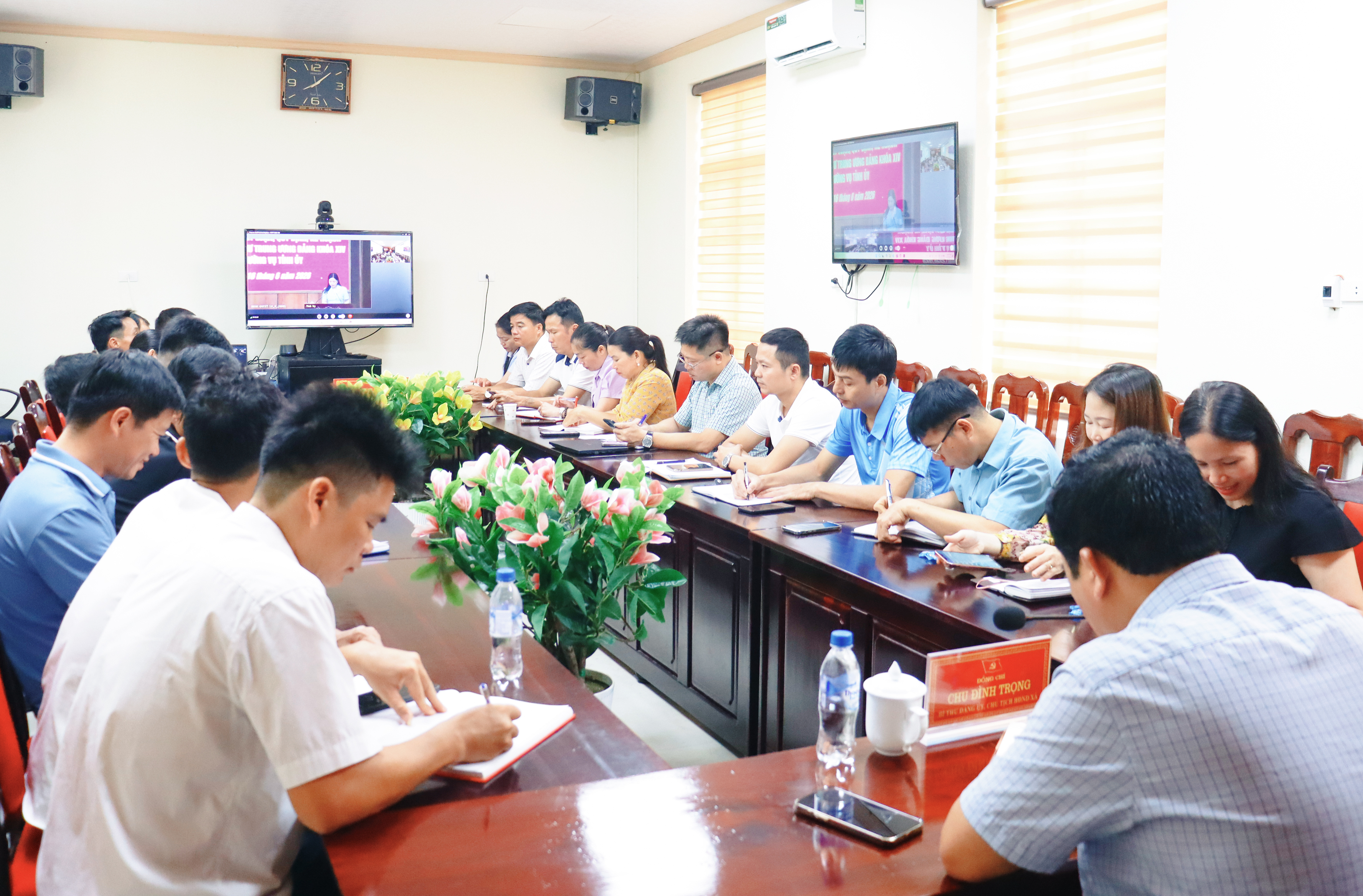 Hội nghị trực tuyến nghiên cứu, học tập, quán triệt và triển khai thực hiện các nghị quyết, chỉ thị, kết luận, quy định, kế hoạch của Trung ương và của tỉnh
