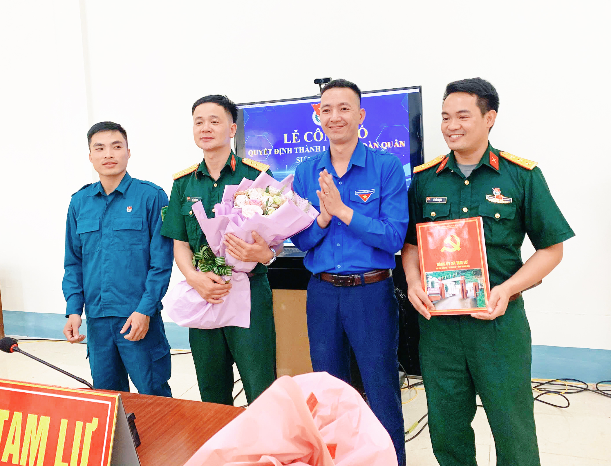 Anh-tin-bai