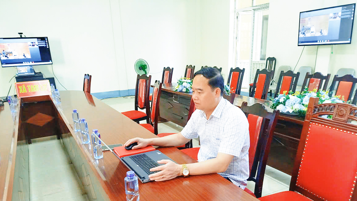 Anh-tin-bai