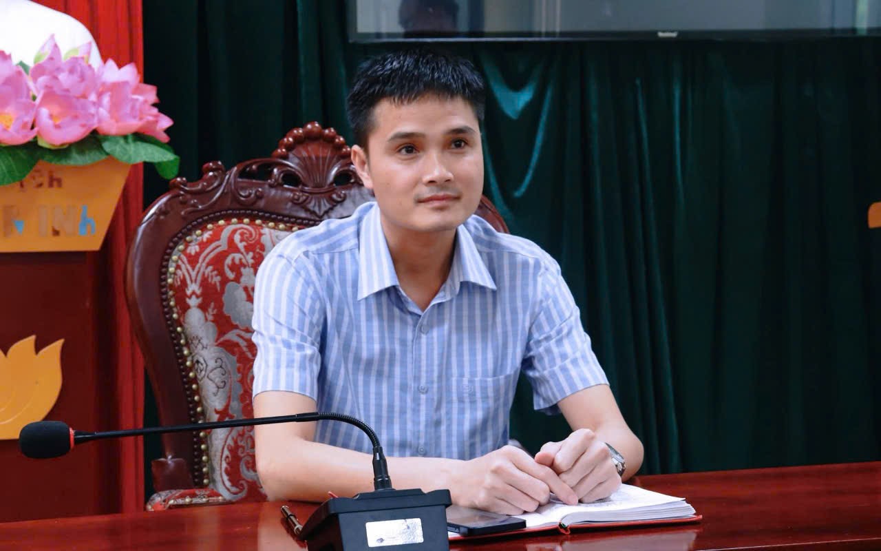 Anh-tin-bai