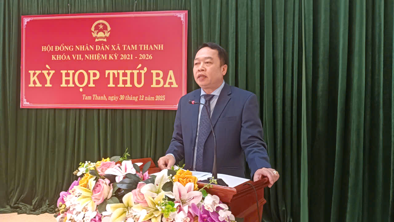 C:\Users\Admin\Desktop\ảnh kỳ họp thứ 3\z7379900456258_c337316b61d7c4f2af9d9600f4ad8fa2.jpg