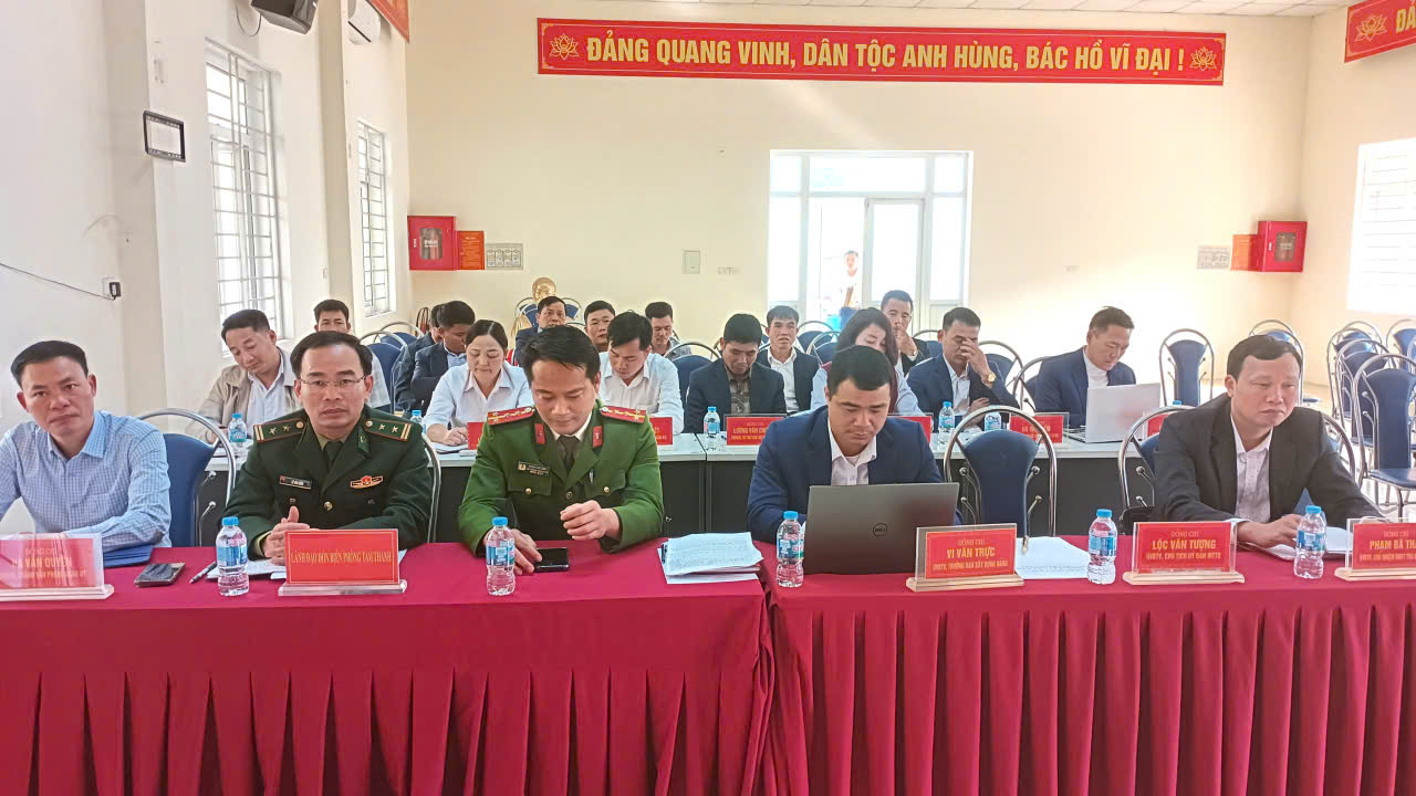 C:\Users\Admin\Desktop\ảnh kỳ họp thứ 3\Ảnh tổng kết đảng bộ 2025\z7381082800770_5da4f68518de0bdf7a5b0e2a36224fb2.jpg