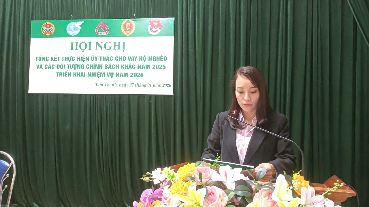 C:\Users\Admin\Desktop\Ảnh hội nghị ngân hàng\z7473386978887_b0f58206f5787c66402b2f8d469dc8ed.jpg