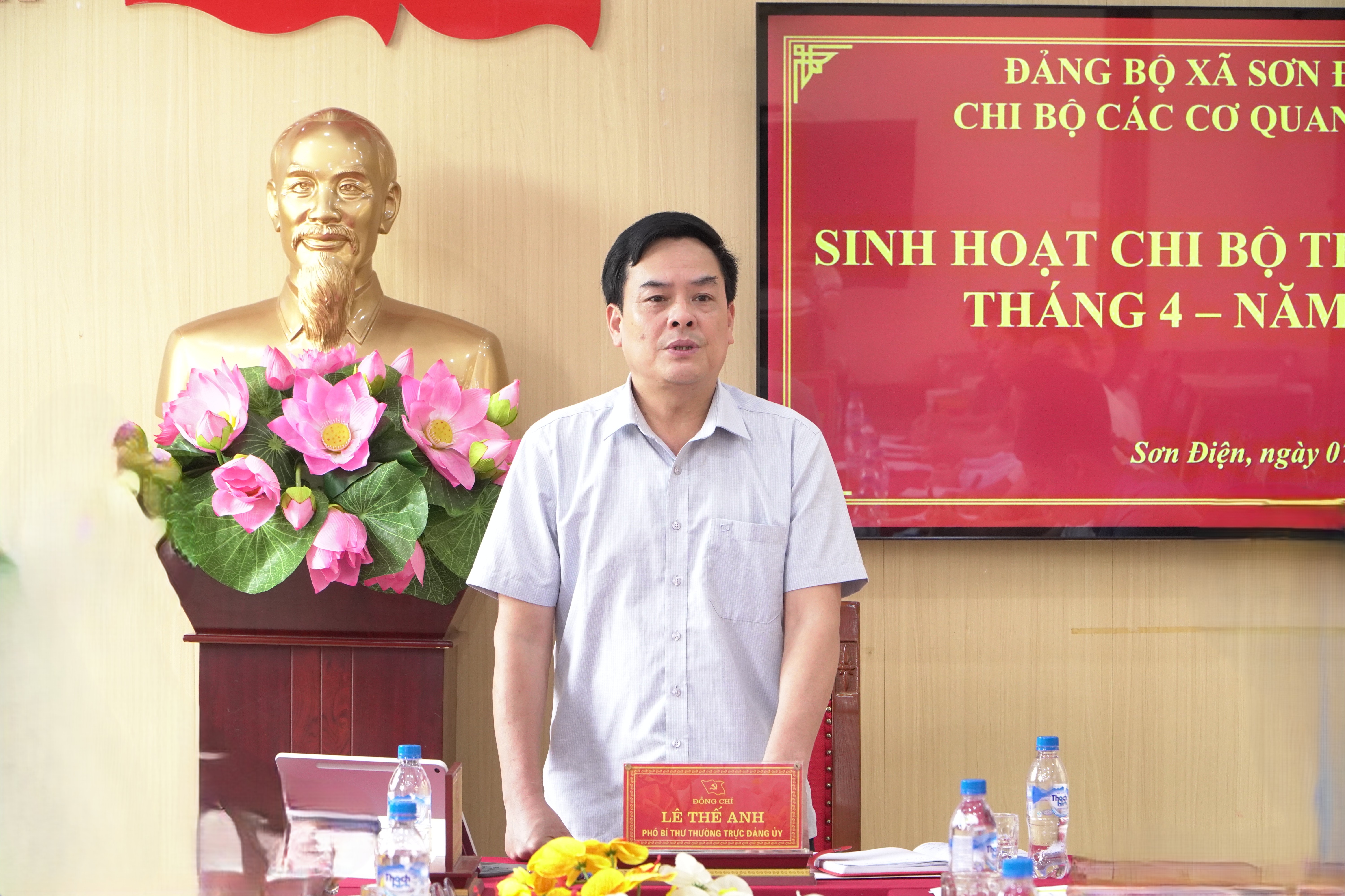 Anh-tin-bai