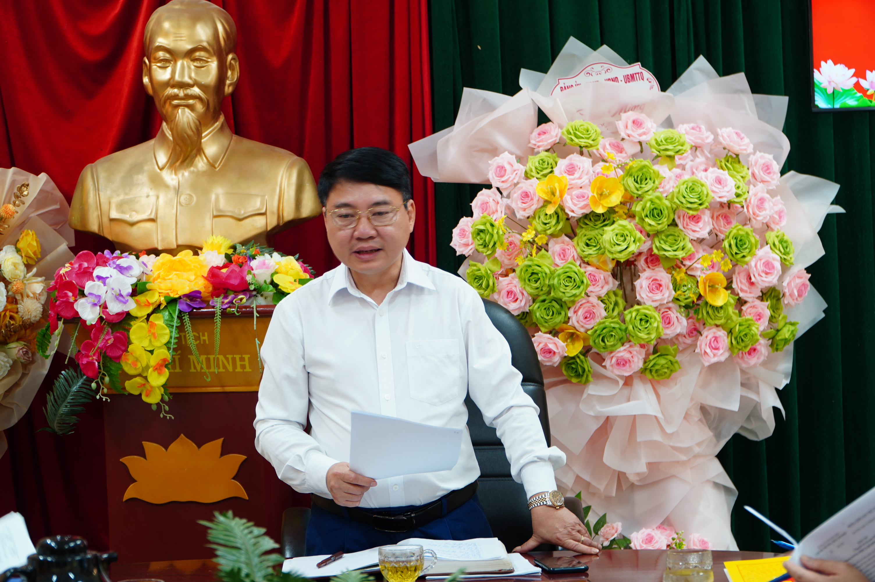 Anh-tin-bai