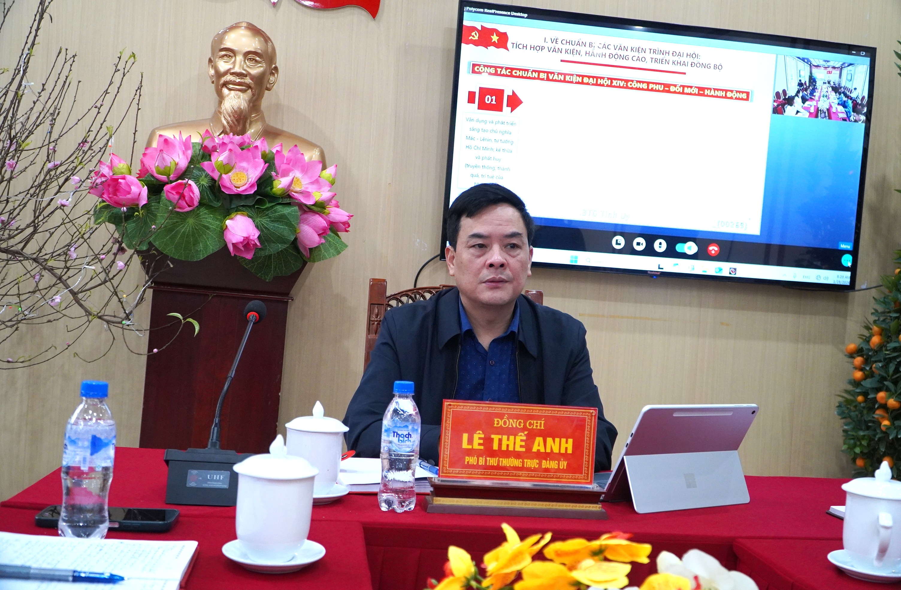 Anh-tin-bai
