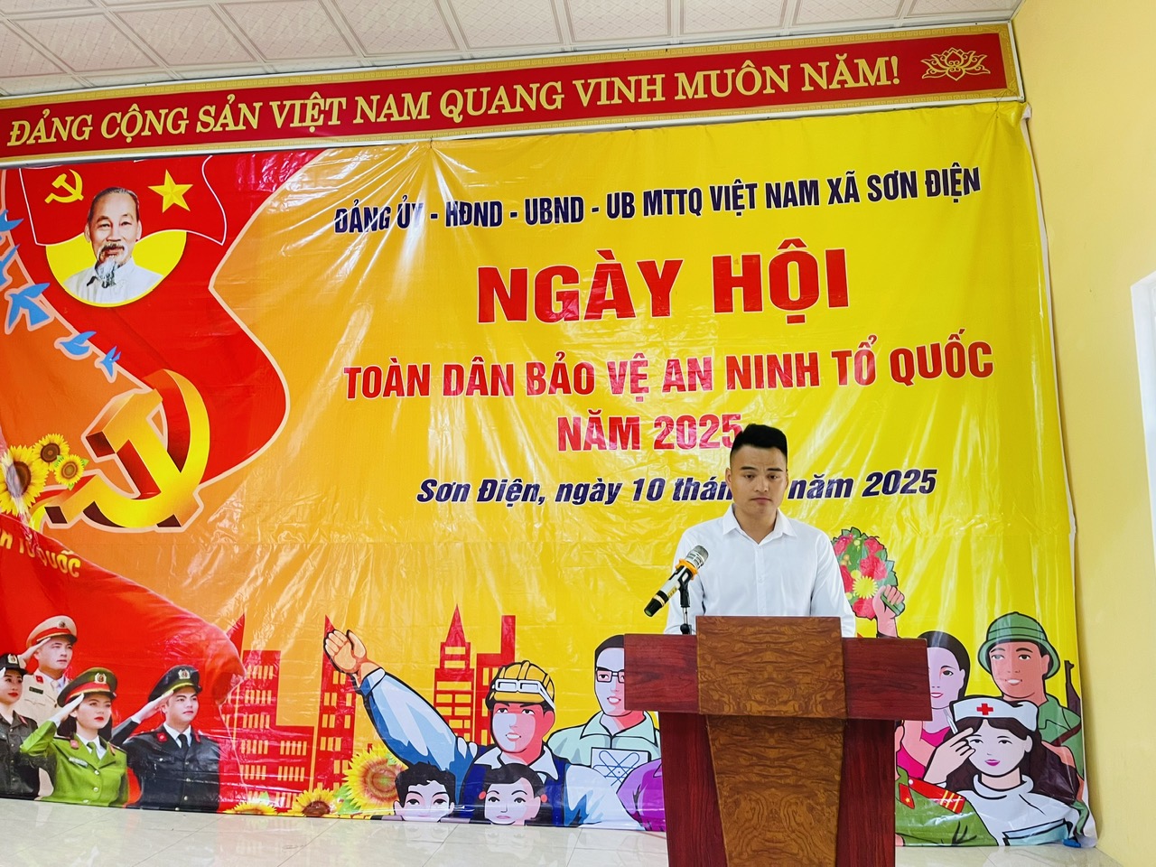 Anh-tin-bai
