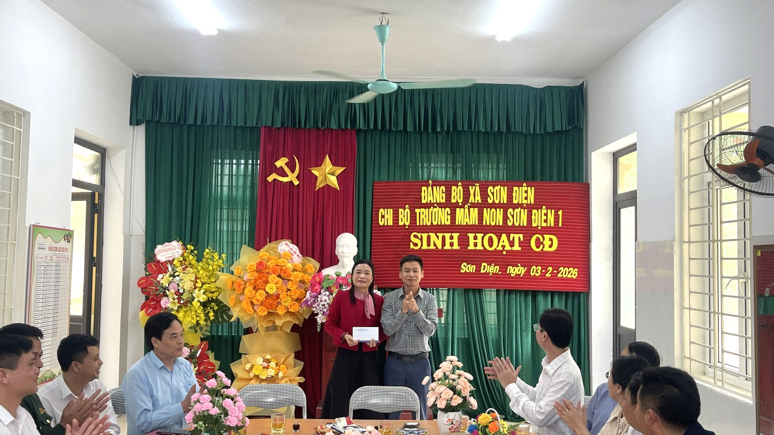 Anh-tin-bai