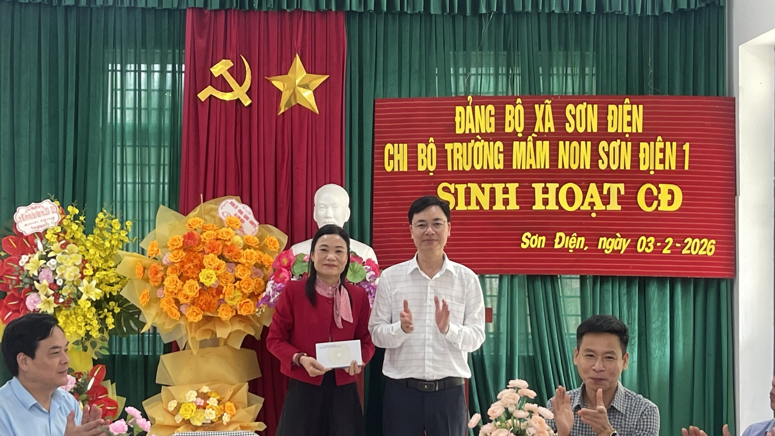 Anh-tin-bai