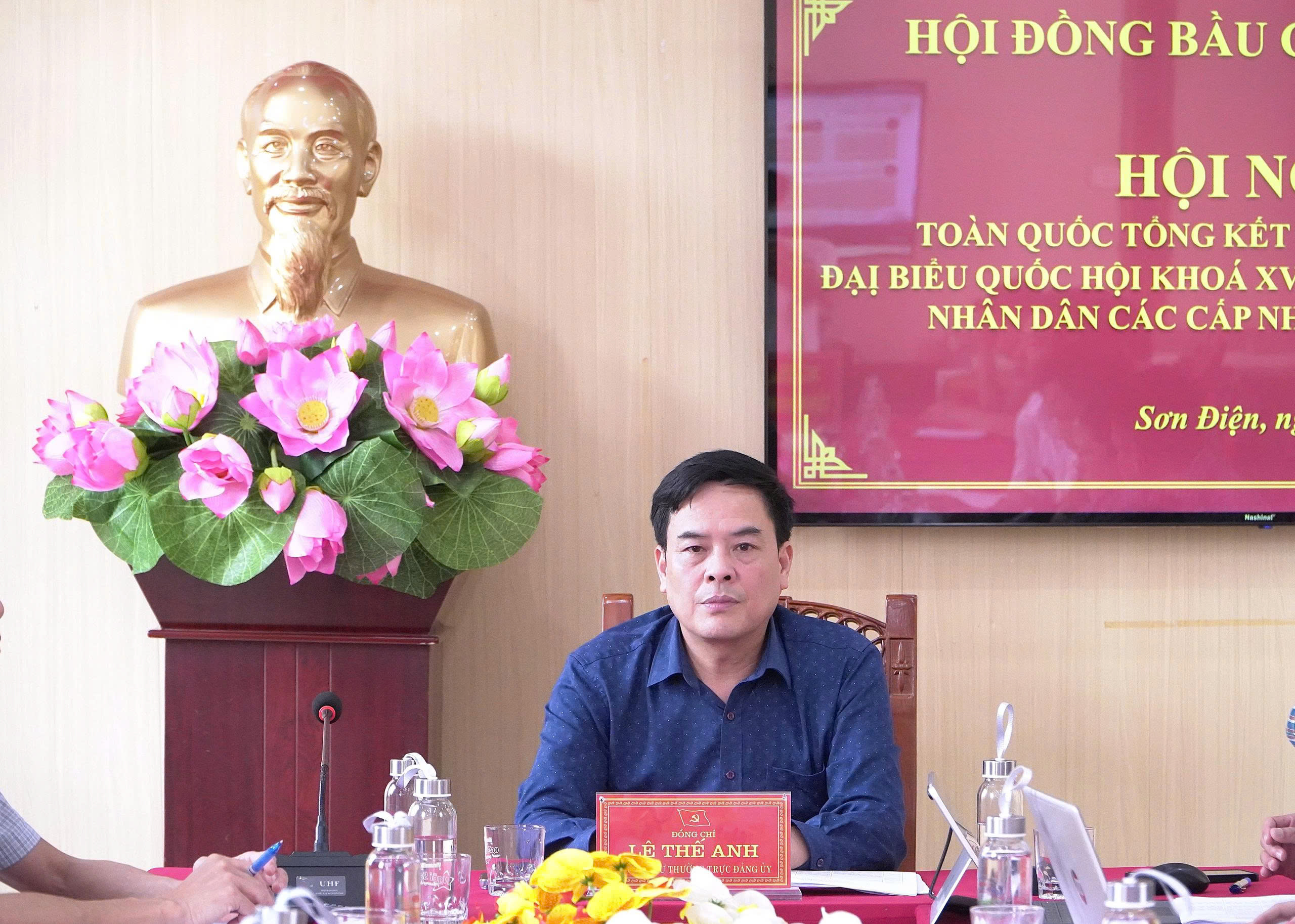 Anh-tin-bai
