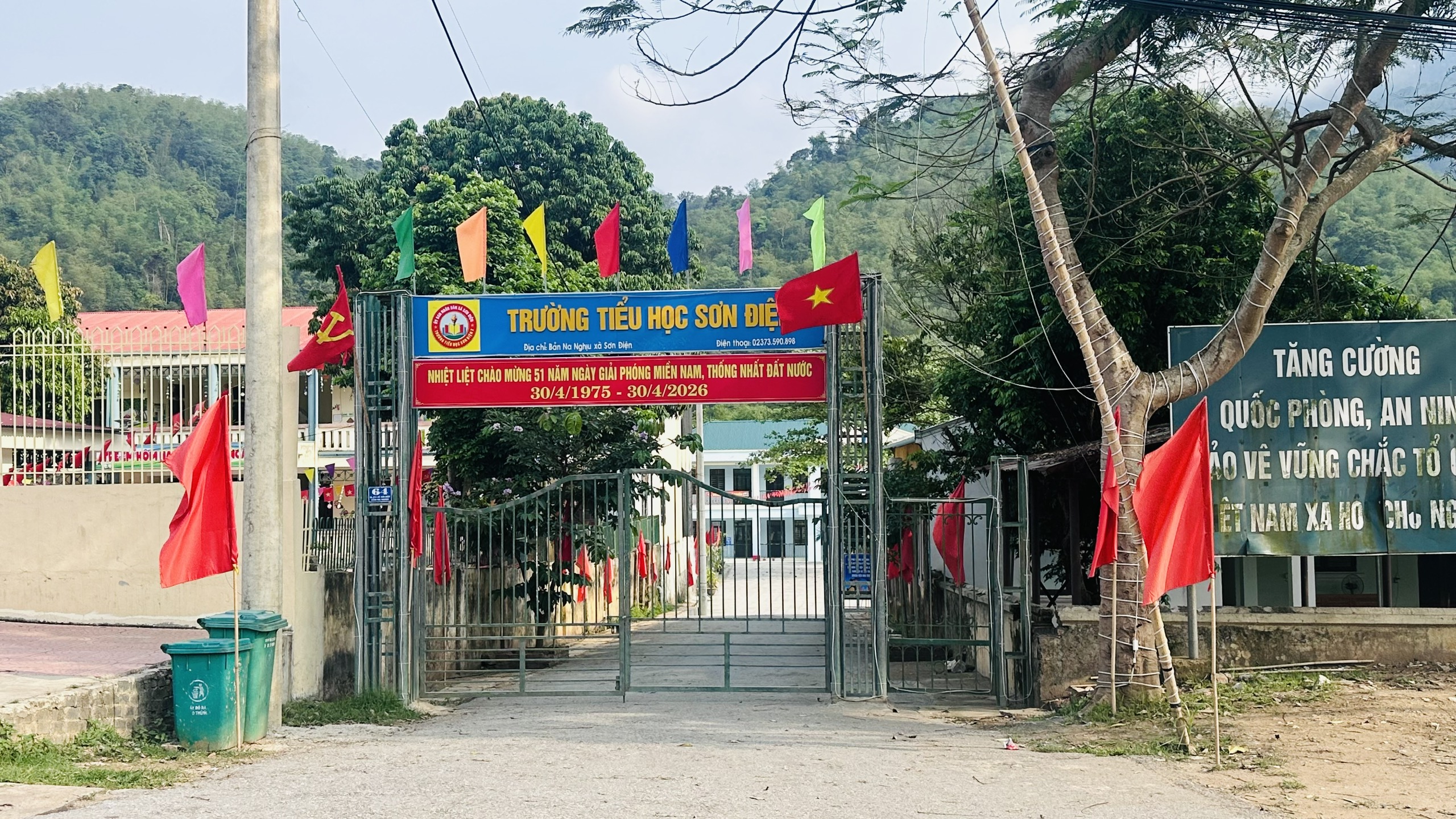Anh-tin-bai