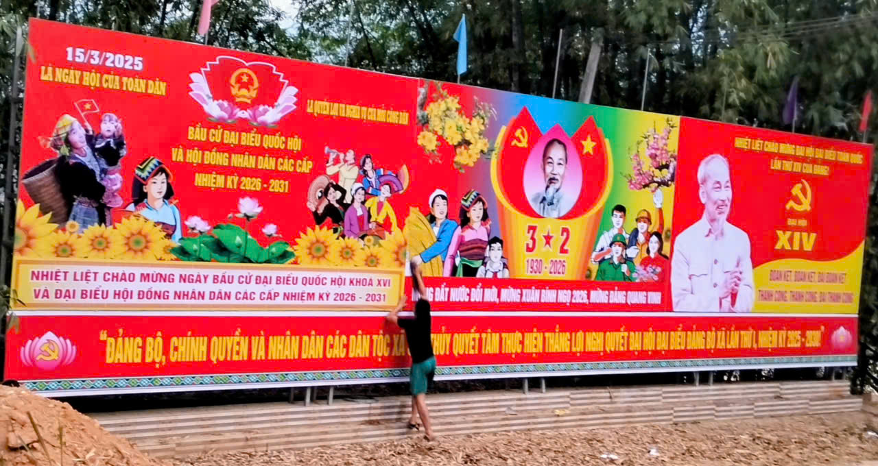 TRUNG TÂM CUNG ỨNG DỊCH VỤ CÔNG XÃ SƠN THỦY ĐẨY MẠNH CÔNG TÁC TUYÊN TRUYỀN PHỤC VỤ CÁC NHIỆM VỤ CHÍNH TRỊ CỦA ĐẤT NƯỚC VÀ ĐỊA PHƯƠNG