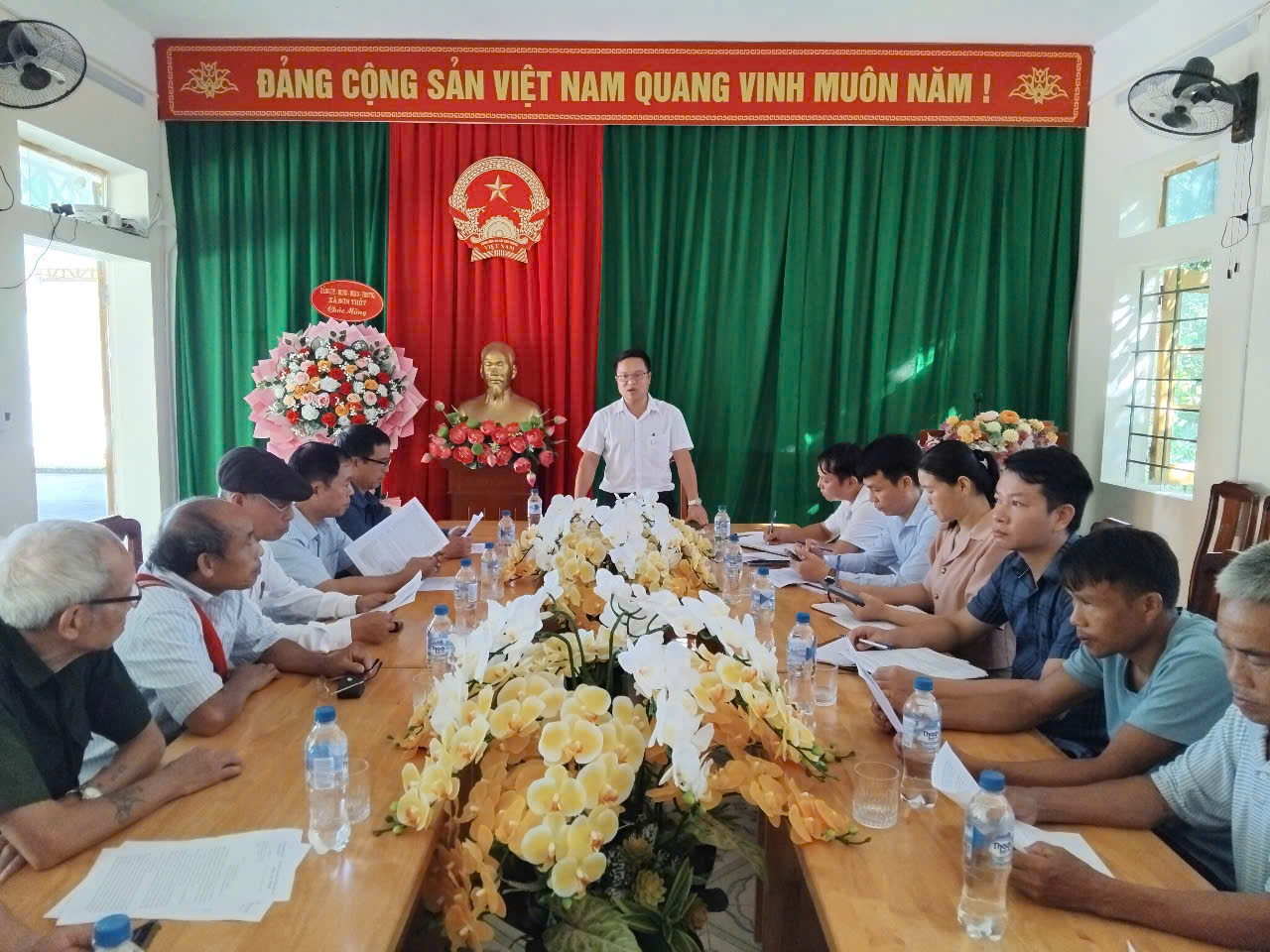 Anh-tin-bai