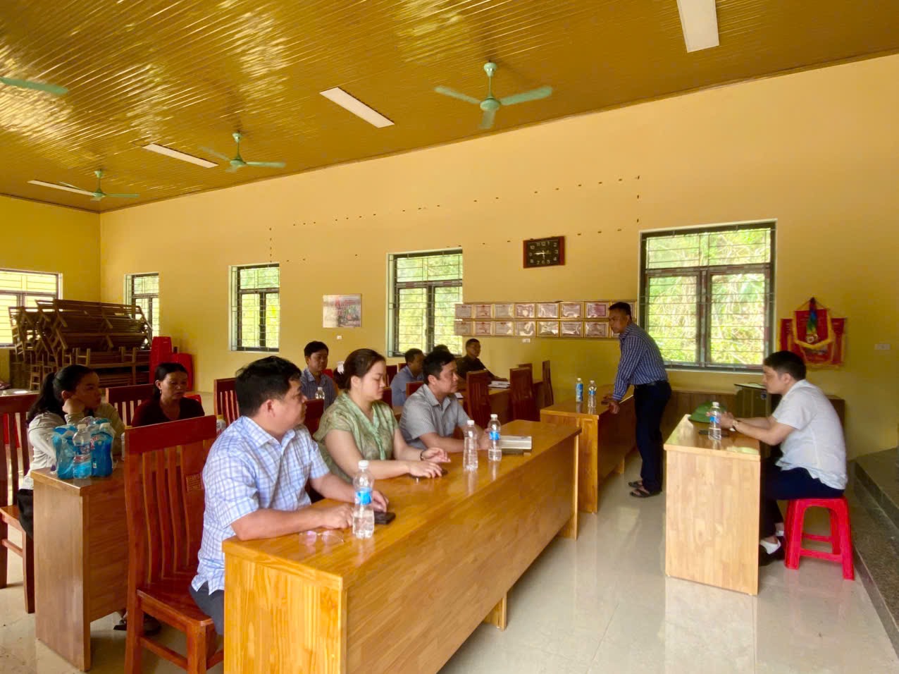 Đoàn công tác Đảng ủy xã Na Mèo làm việc với bản Bo Hiềng, quyết tâm xây dựng cảnh quan, bản đáng sống xanh sạch đẹp
