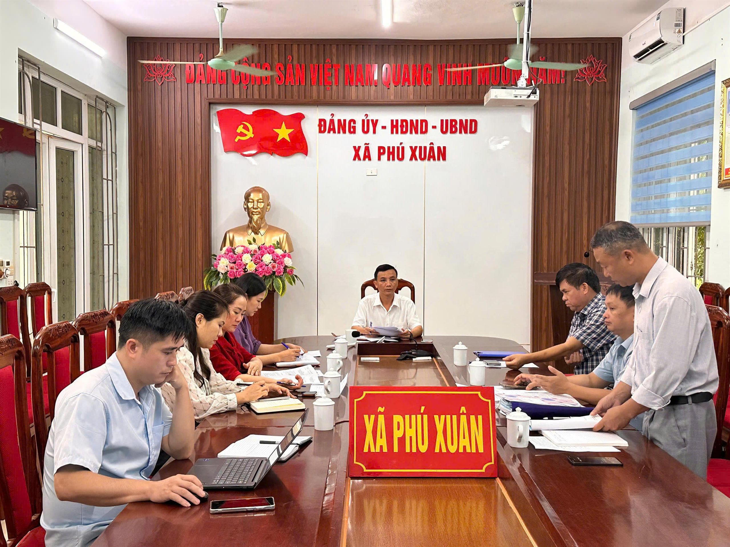 ỦY BAN KIỂM TRA ĐẢNG ỦY XÃ PHÚ XUÂN KIỂM TRA CHI BỘ TRƯỜNG PTDTBT THCS PHÚ XUÂN