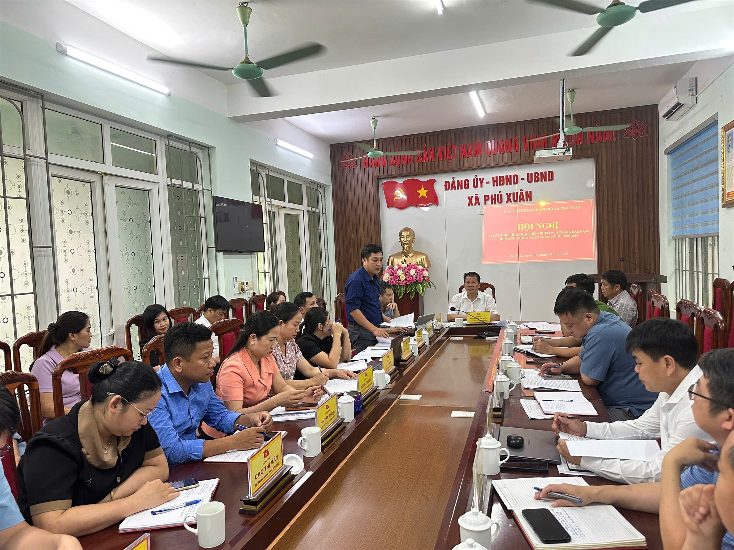 Đảng ủy xã Phú Xuân tổ chức Hội nghị Ban Chấp hành Đảng bộ xã mở rộng sơ kết 9 tháng đầu năm 2026