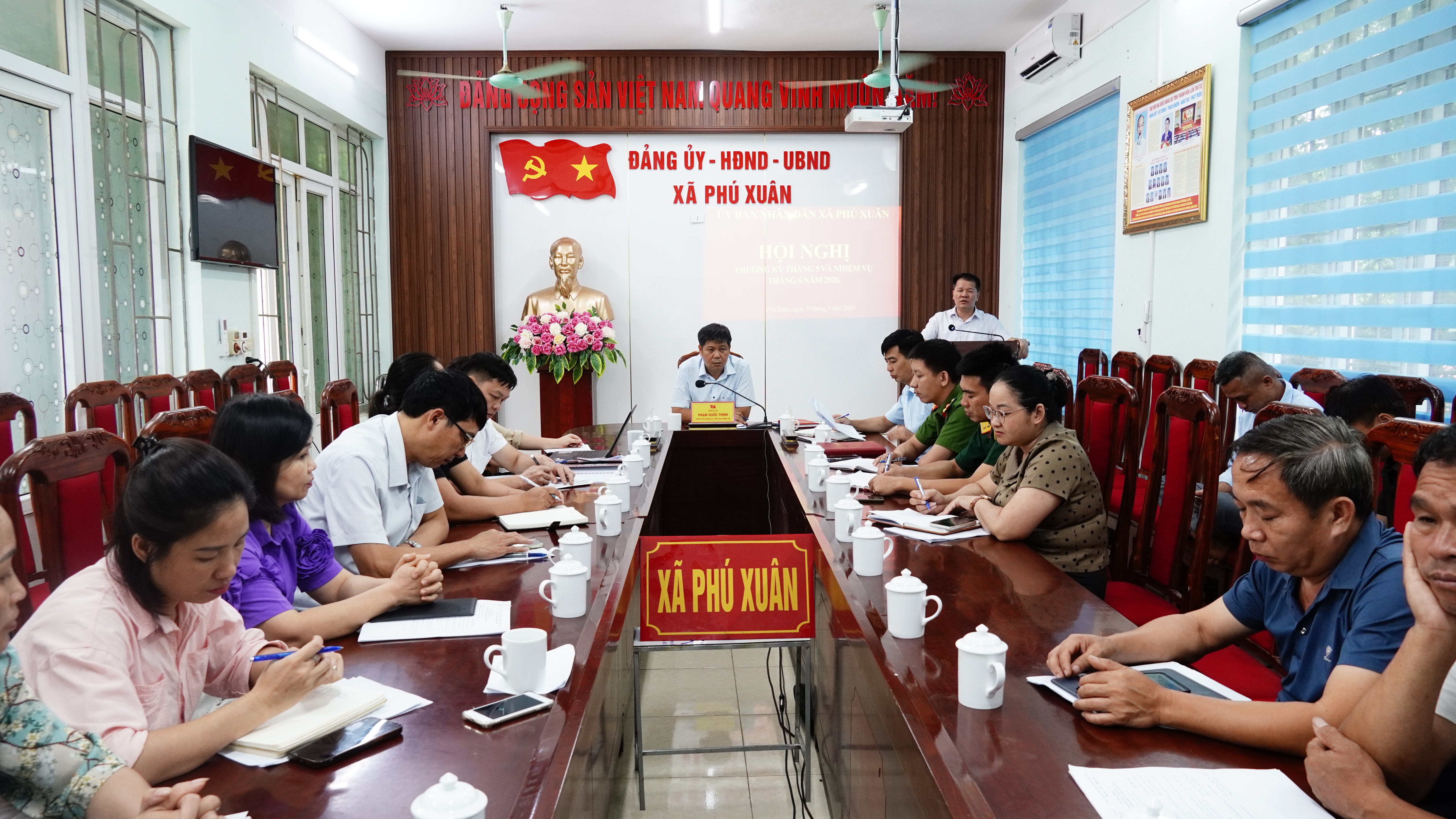UBND XÃ PHÚ XUÂN GIAO BAN THÁNG 5, TRIỂN KHAI NHIỆM VỤ TRỌNG TÂM THÁNG 6 NĂM 2026