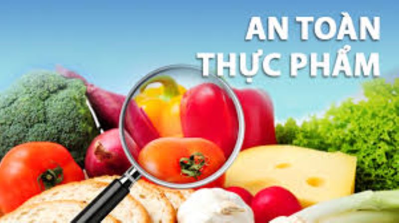 PHÚ XUÂN XỬ PHẠT 2 TRƯỜNG HỢP VI PHẠM QUY ĐỊNH VỀ AN TOÀN THỰC PHẨM