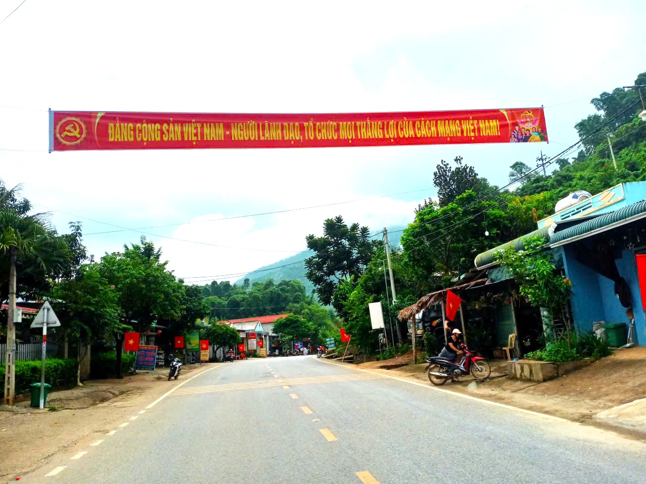 Anh-tin-bai