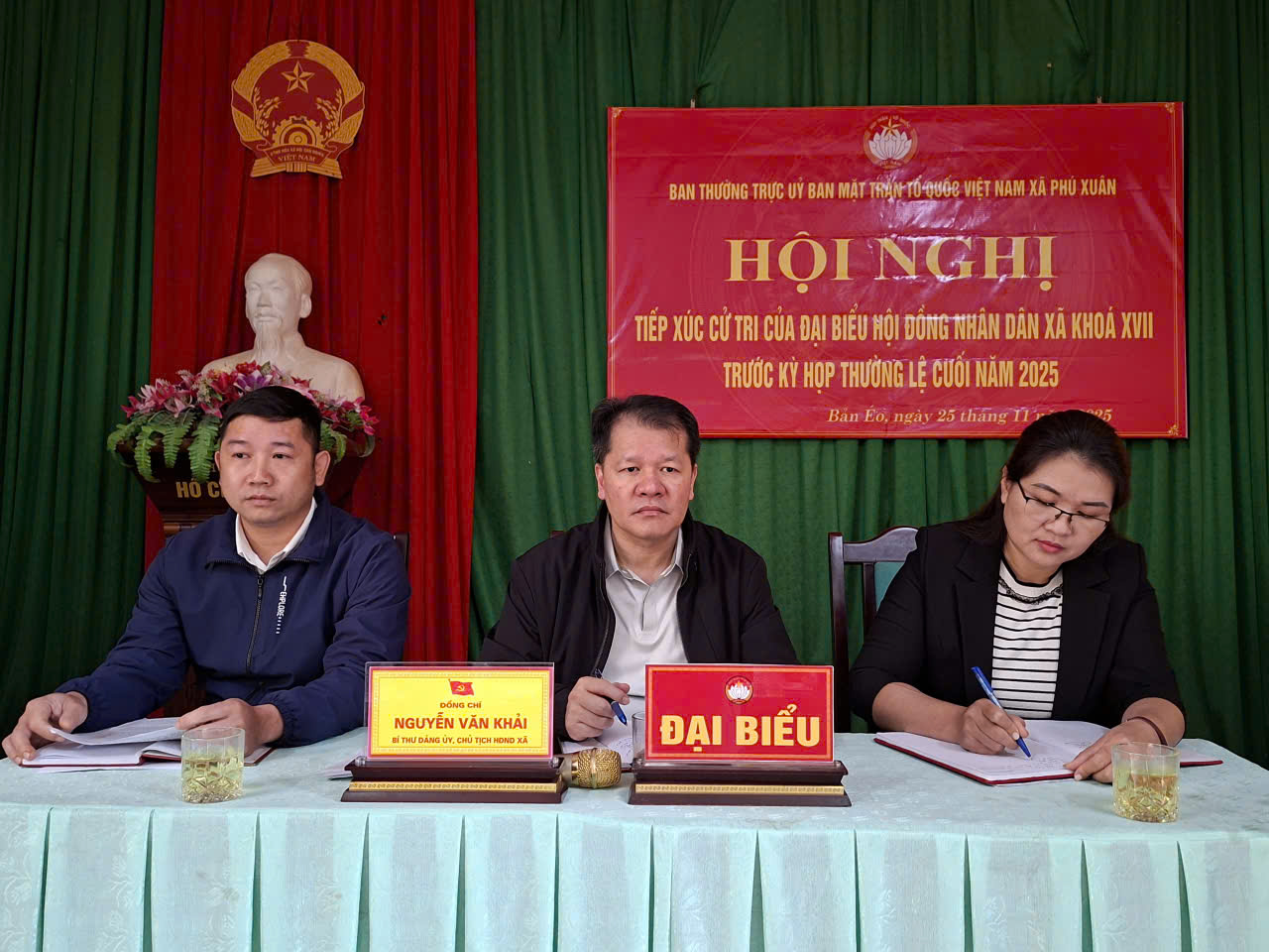 Anh-tin-bai