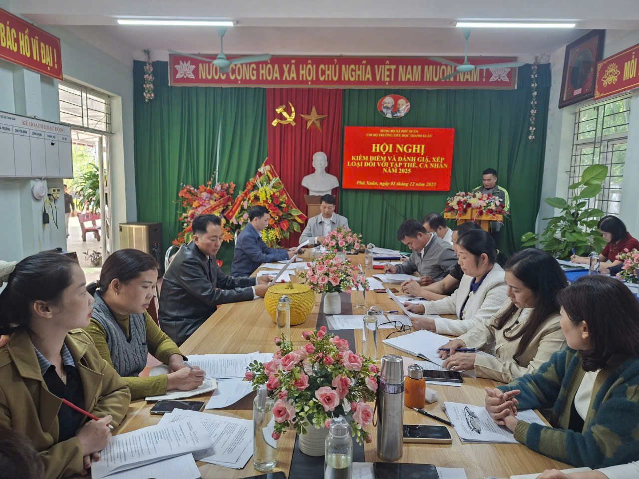 Anh-tin-bai