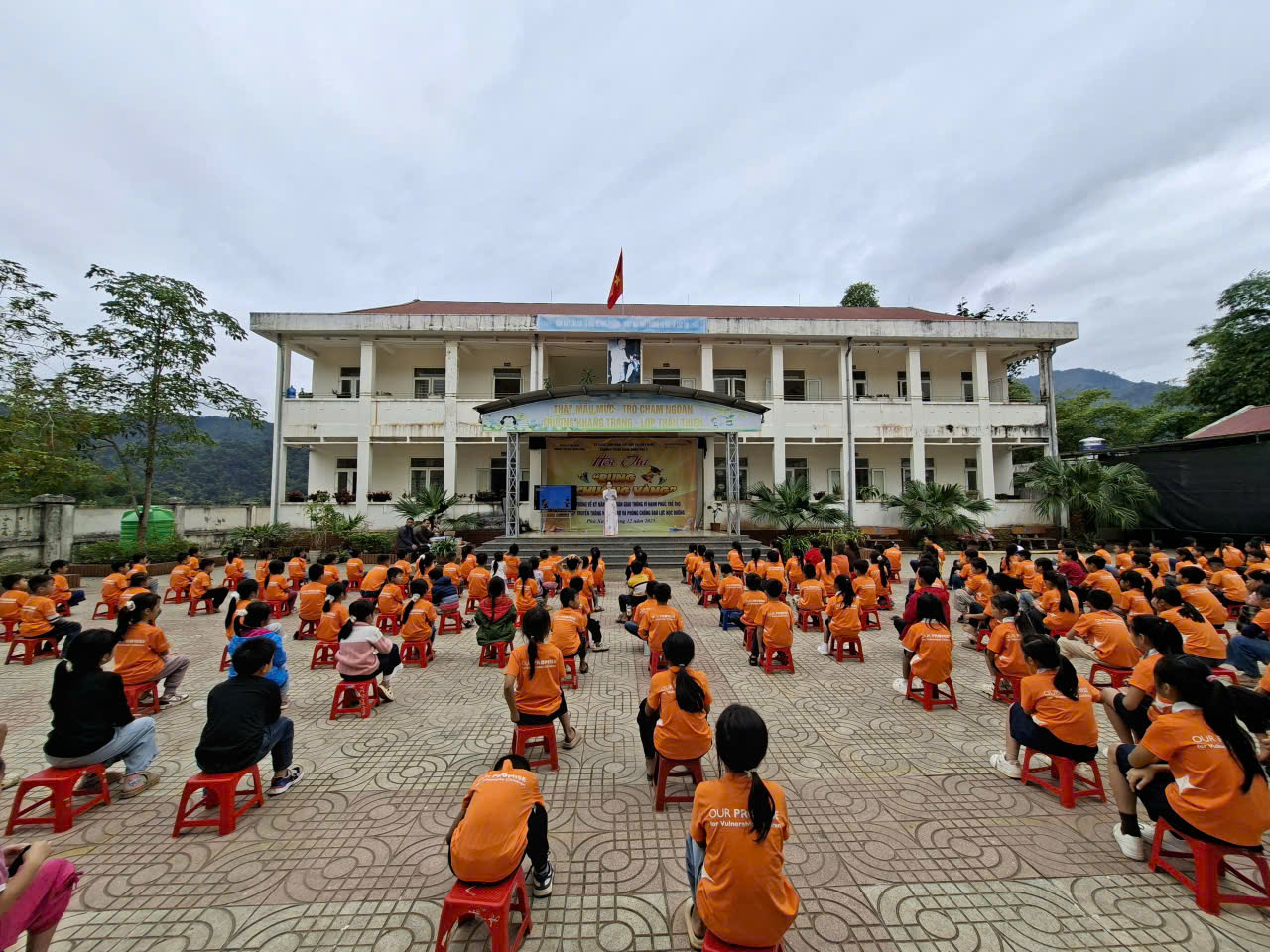Anh-tin-bai