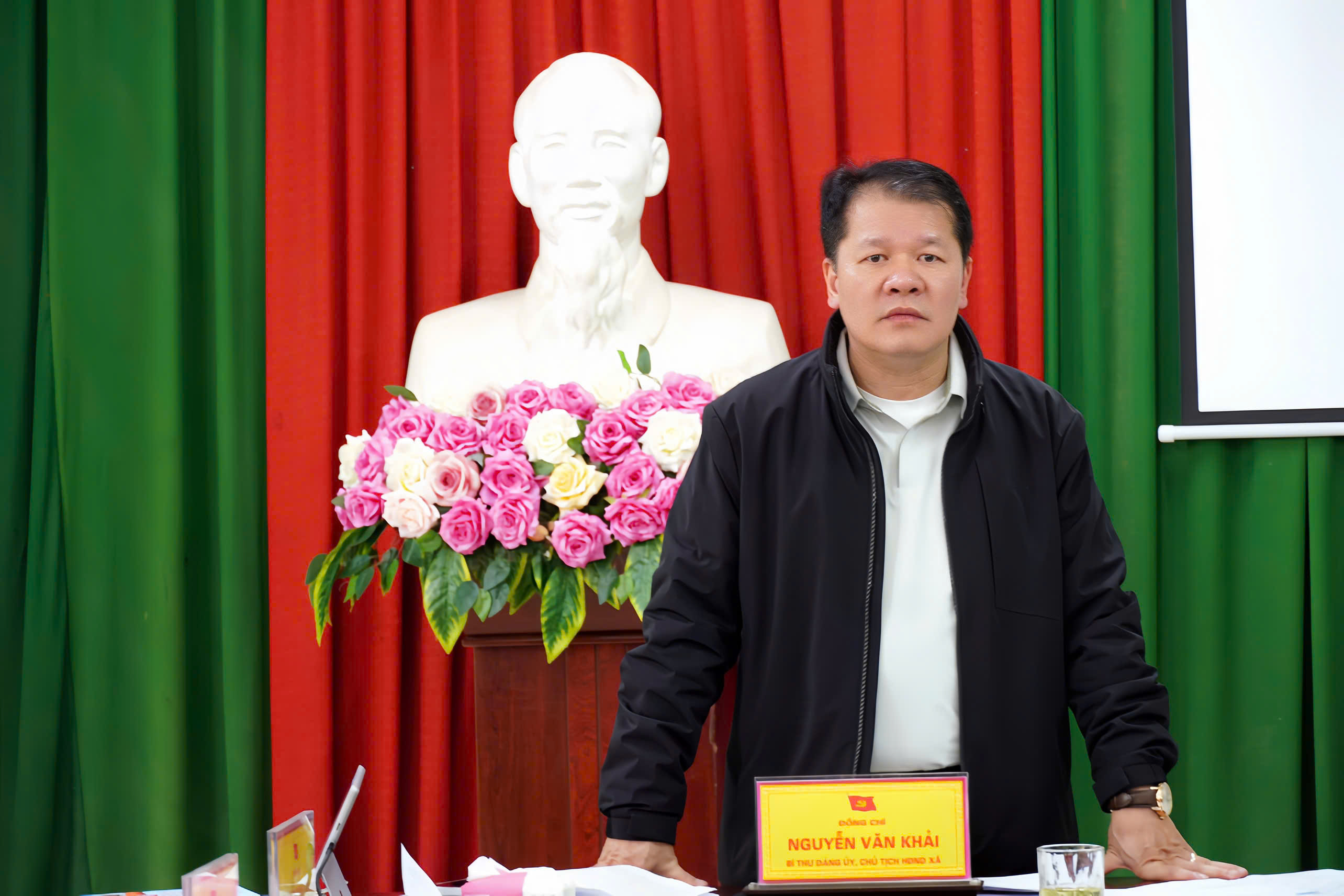 Anh-tin-bai