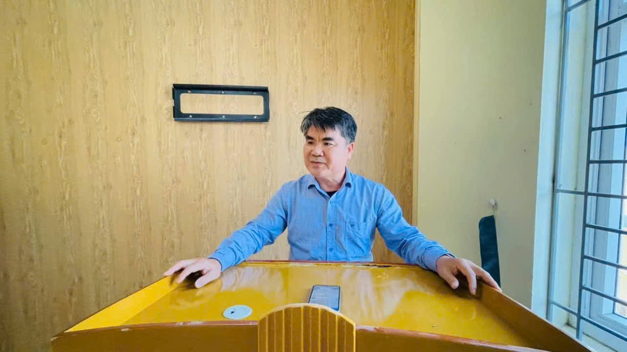 Anh-tin-bai