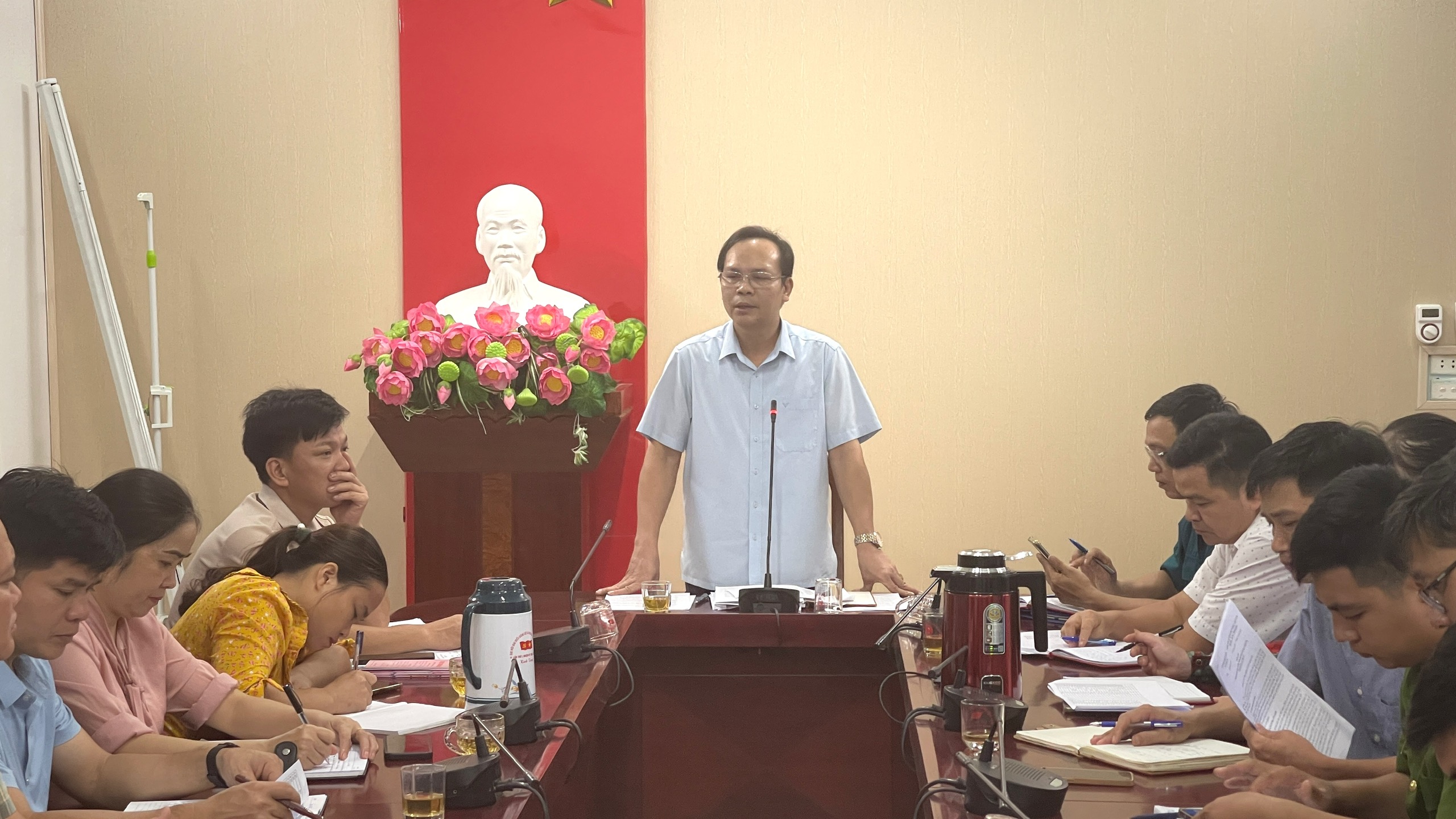 Anh-tin-bai