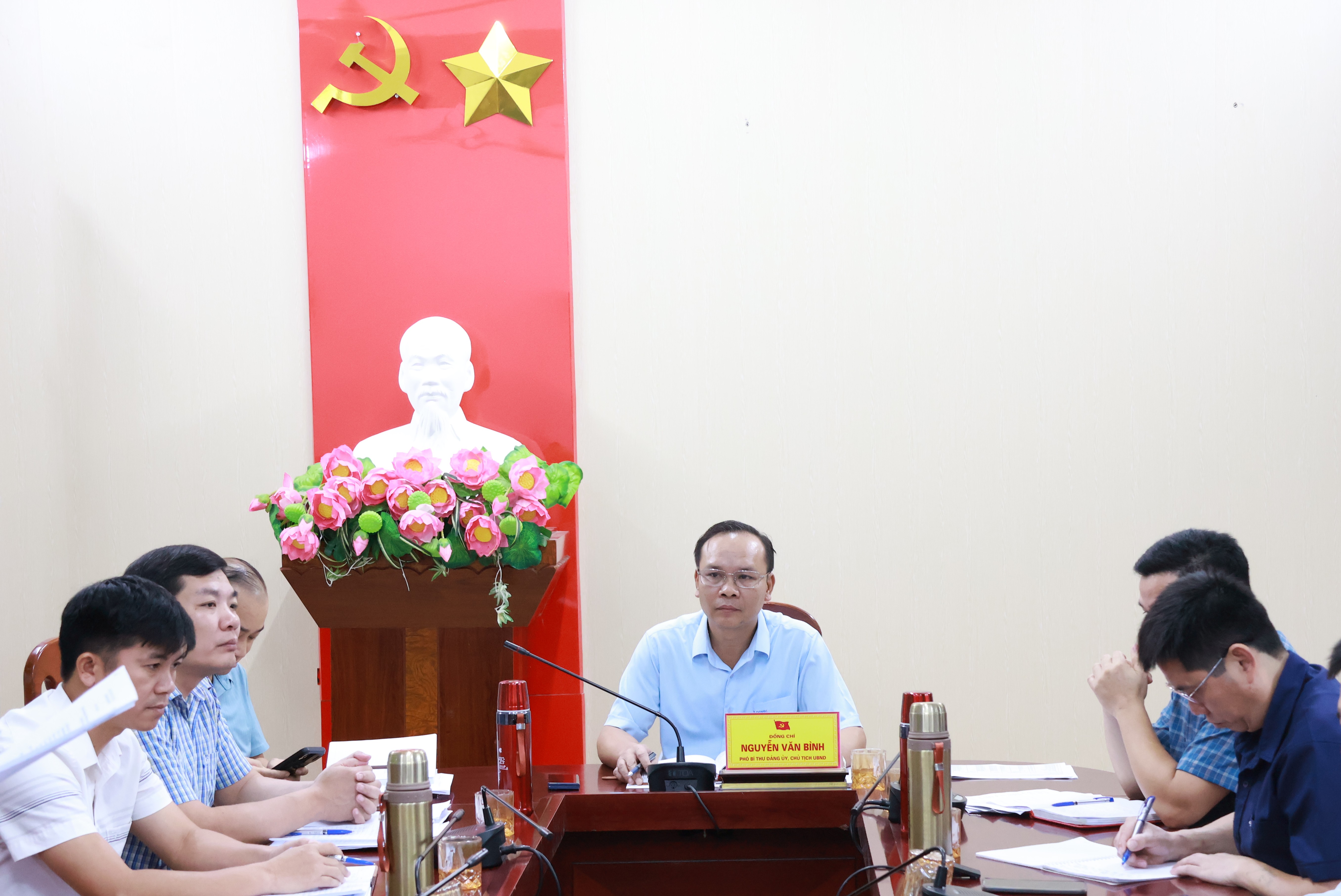 Anh-tin-bai